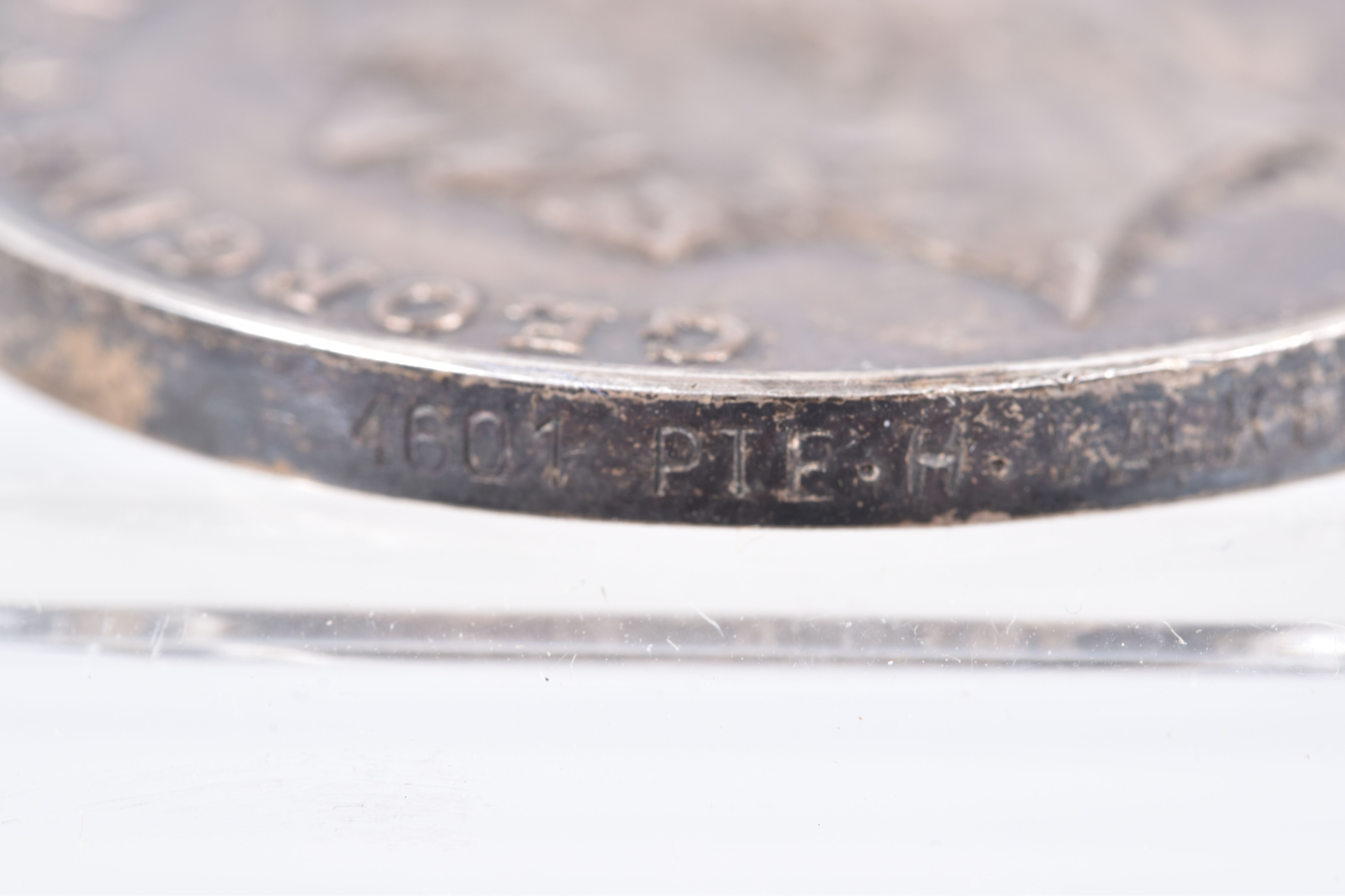 A WWI PAIR OF DURHAM LIGHT INFANTRY MEDALS AND TWO CAP BADGES, the medals are both correctly named - Image 8 of 15