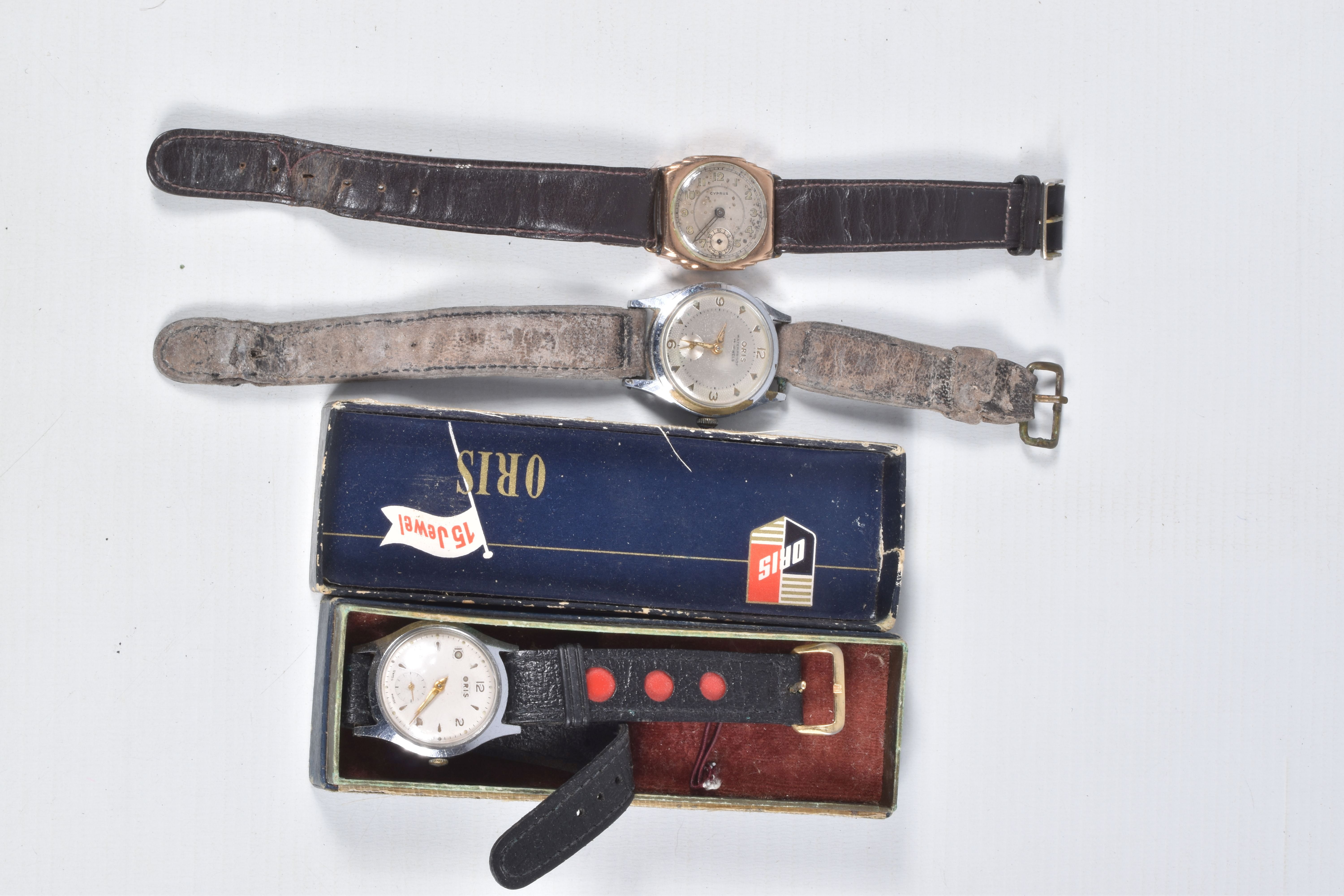 THREE GENTS WRISTWATCHES, to include a manual wind, 'Oris' wristwatch, round silvered dial,