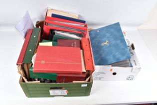 LARGE QUANTITY OF STAMPS IN ALBUMS AND LOOSE. WE NOTE GB 1970S FDCS AND PHQS. Also 6 x silver