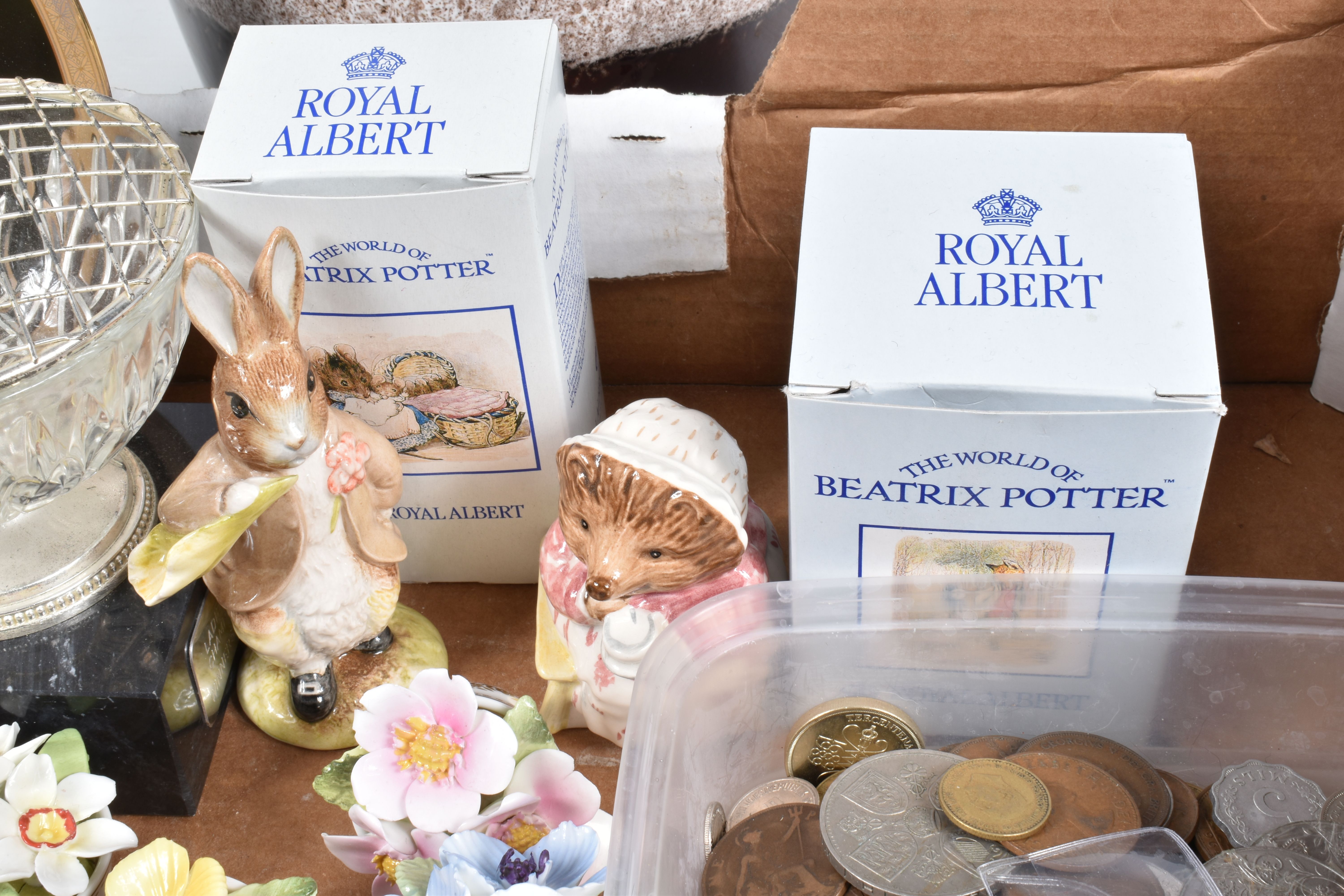 A BOX AND LOOSE OF CERAMICS, COINS, GLASSWARE, ETC, including two boxed Royal Albert Beatrix - Image 6 of 12