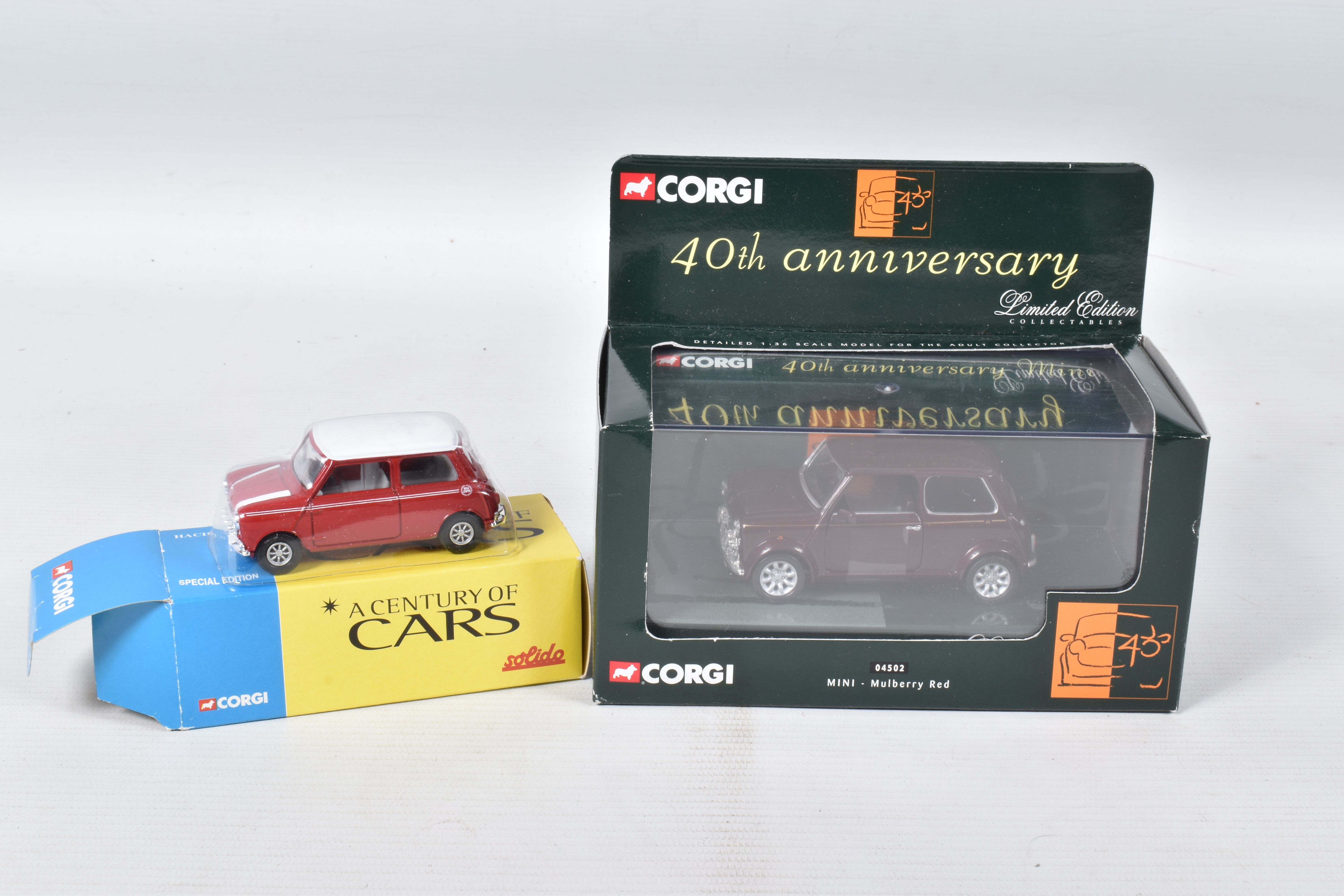 A COLLECTION OF CORGI MINI MODEL CARS, to include a limited edition Mini 7 1999 Mini Se7en & Mini - Image 9 of 10