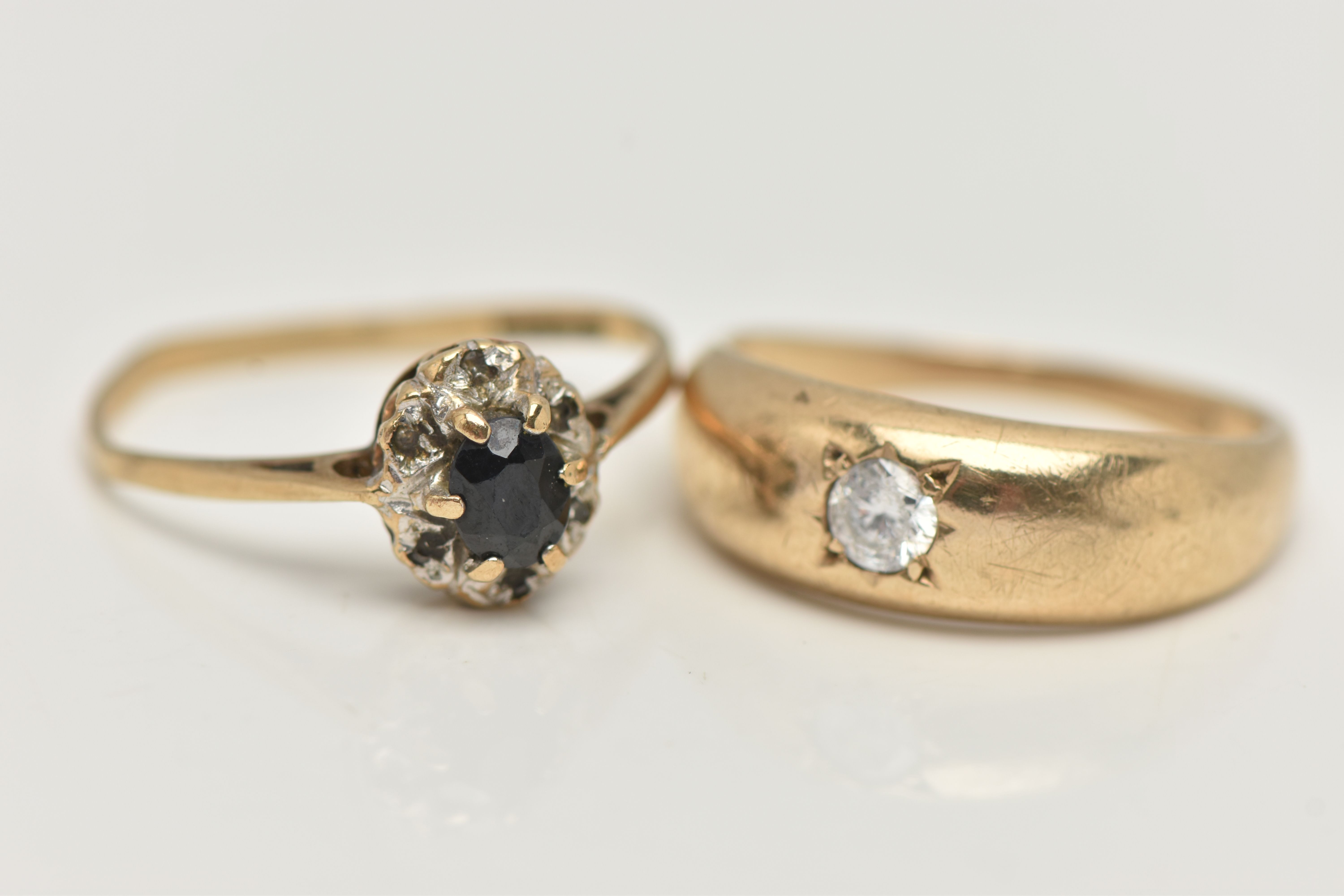 TWO 9CT GOLD RINGS, the first a single circular cut cubic zirconia, star set in a yellow gold - Image 4 of 4