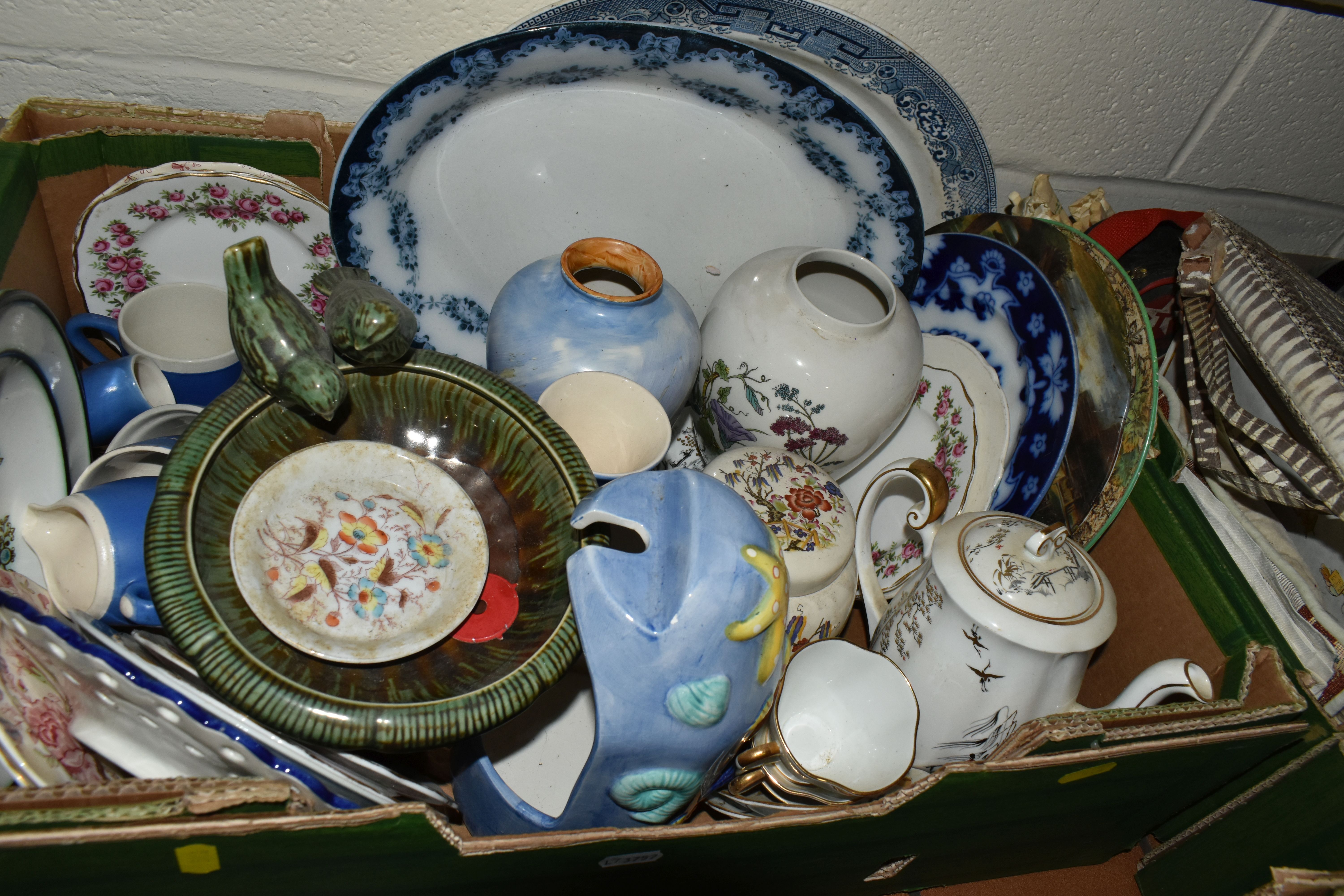FOUR BOXES OF CERAMICS AND SUNDRY ITEMS, to include a Moorcroft Geranium trinket dish (sd), a - Image 3 of 6