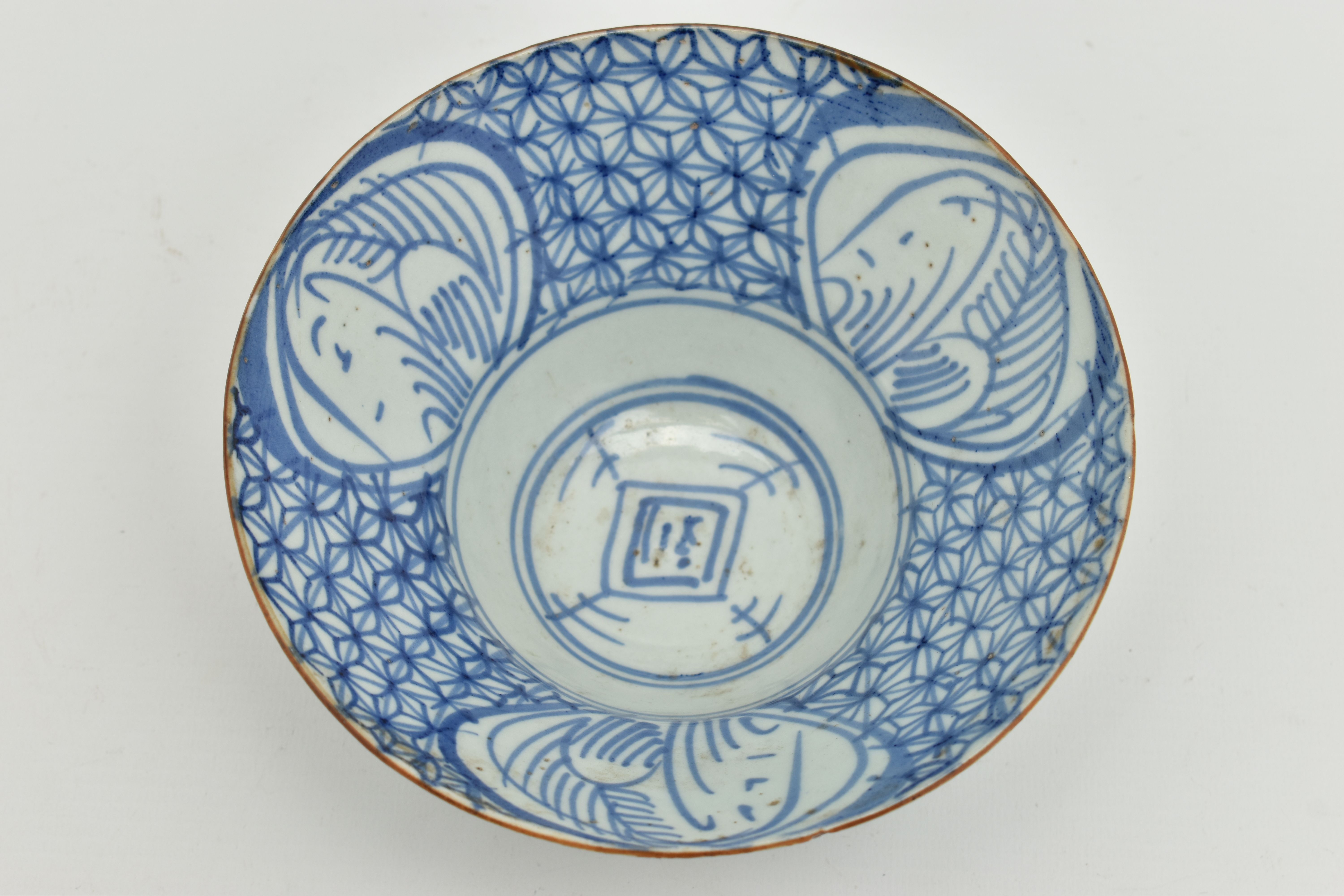 A LATE 18TH / EARLY 19TH CENTURY CHINESE PORCELAIN BLUE AND WHITE PORCELAIN TEK SING CARGO TYPE - Image 2 of 8