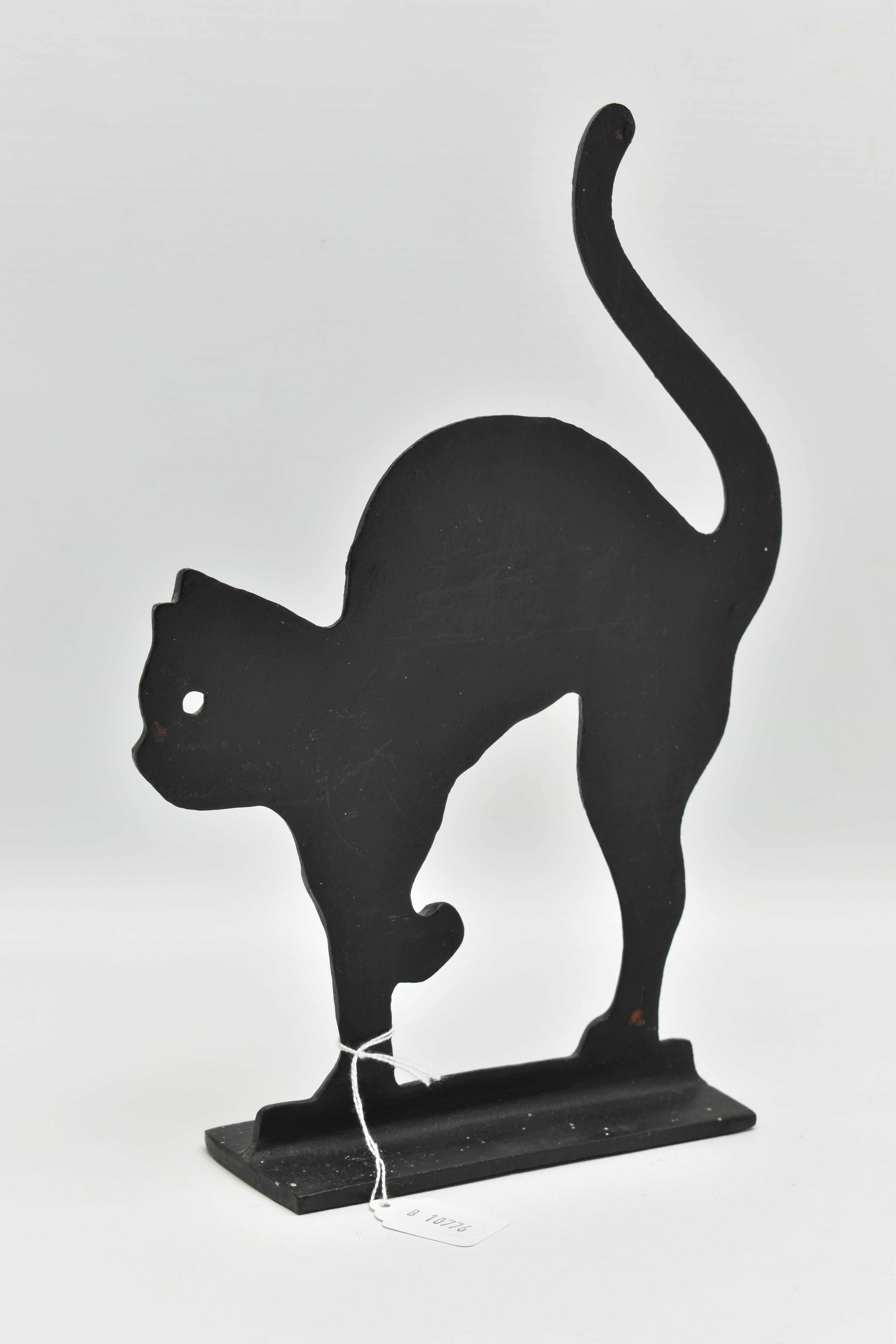 A MODERN CAST METAL DOORSTOP IN THE FORM OF A BLACK CAT, on a rectangular base, height 30cm ( - Image 3 of 3