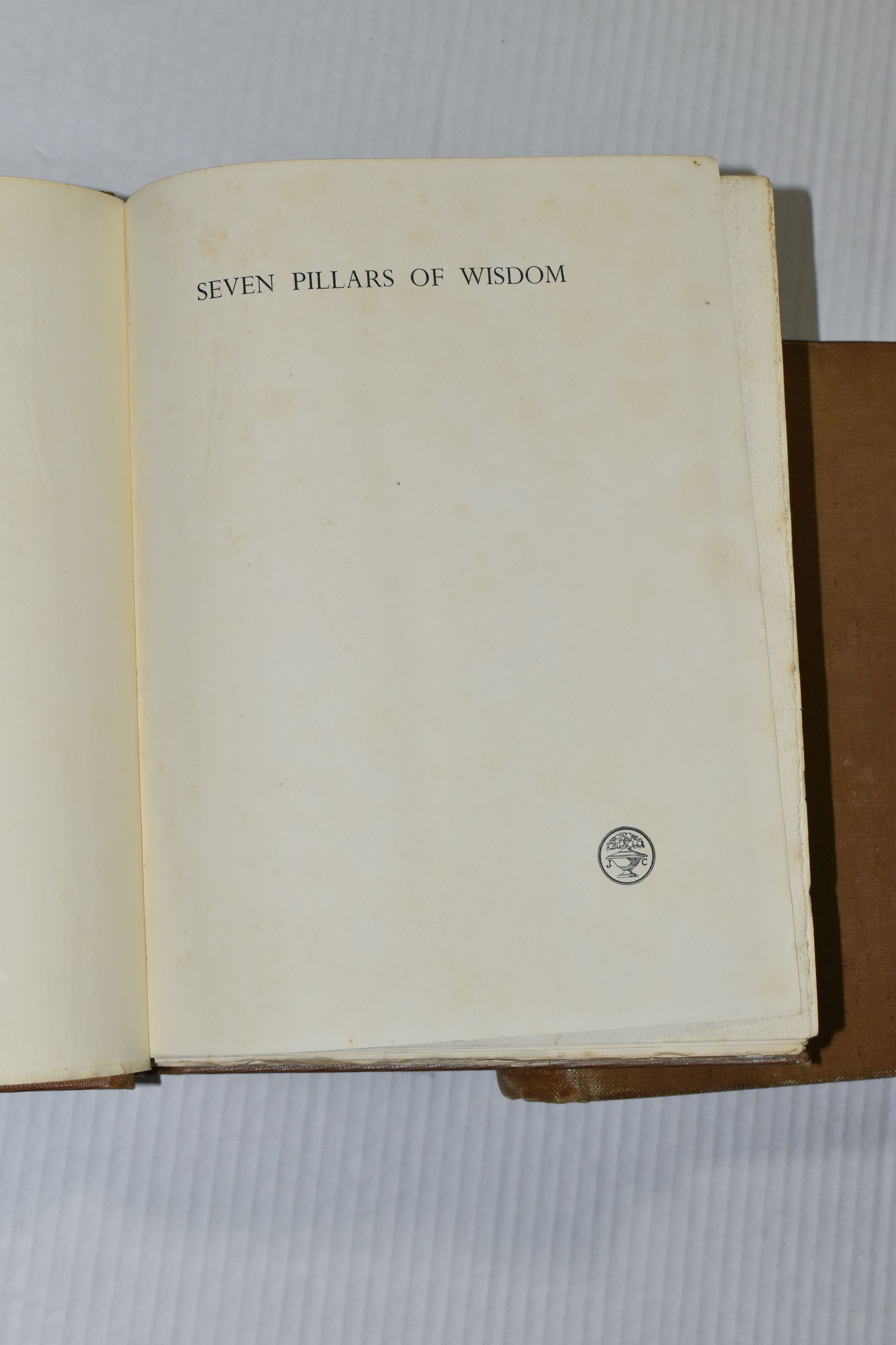 LAWRENCE; T.E. Seven Pillars Of Wisdom a triumph, 1st General Circulation Edition, published by - Image 4 of 14