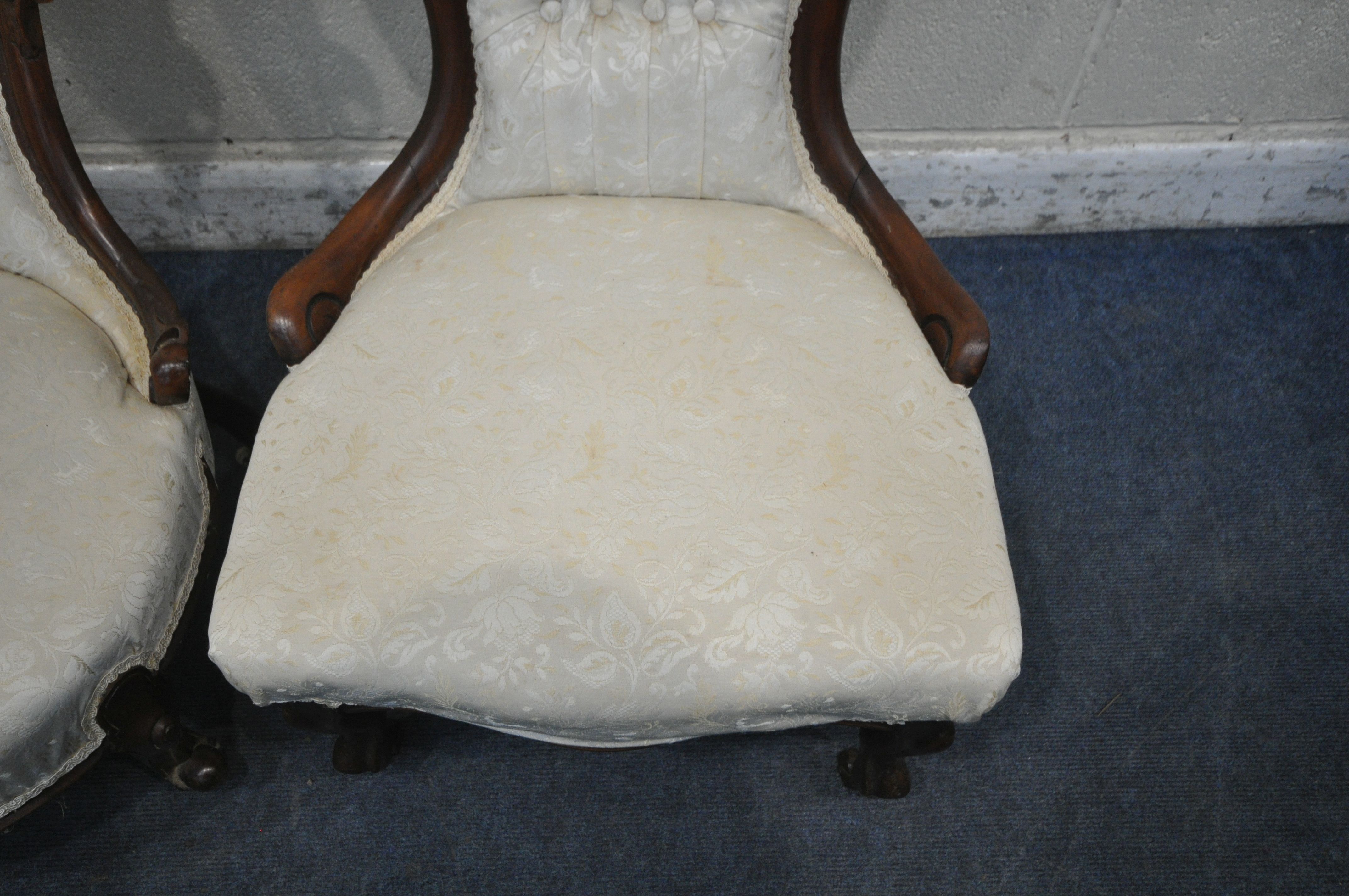 A VICTORIAN MAHOGANY SPOONBACK CHAIR, with beige and foliate upholstery, on front cabriole legs, - Image 3 of 6