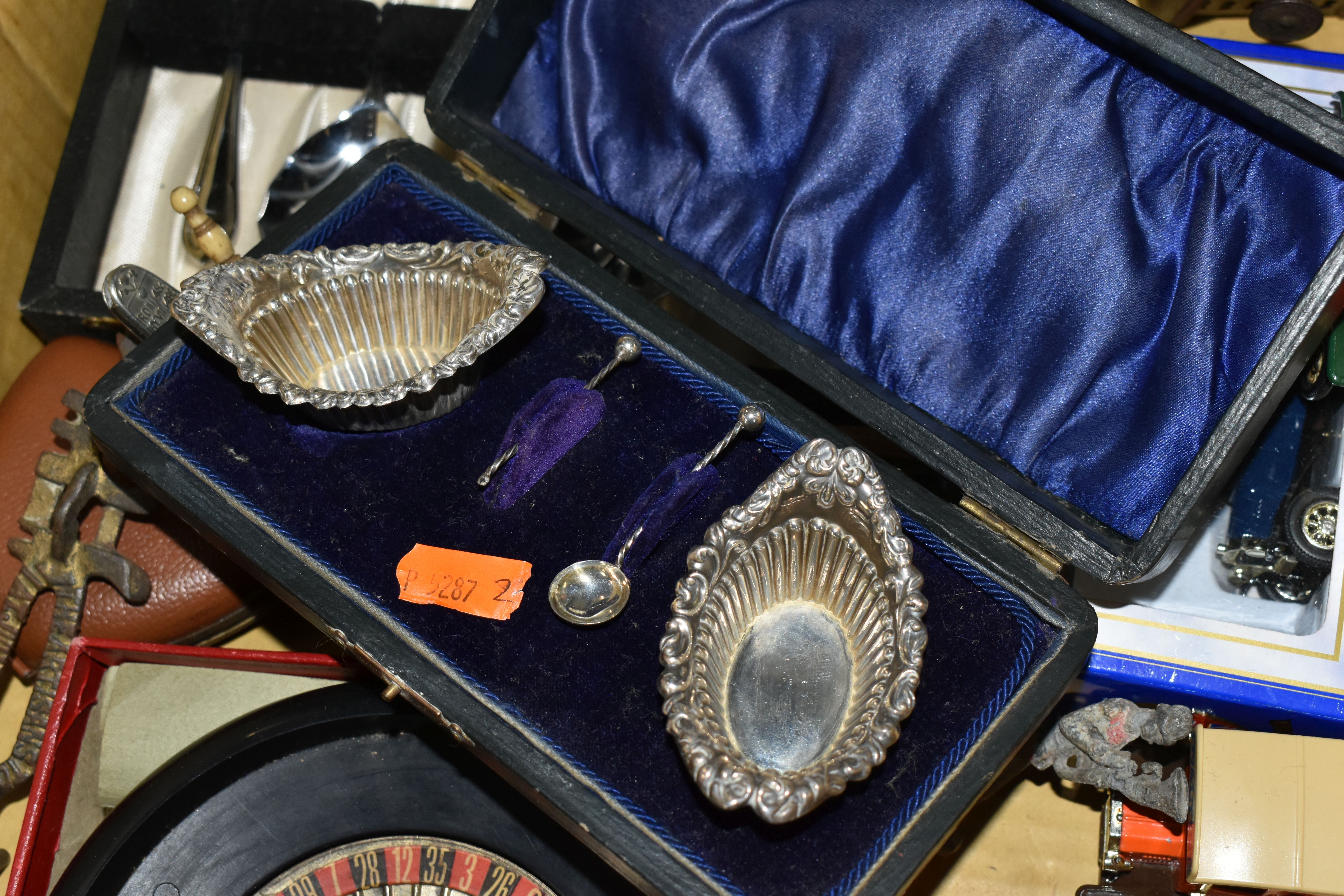 TWO BOXES OF METALWARE AND SUNDRY ITEMS, to include a cased silver salt set, hallmarked Birmingham - Image 7 of 7