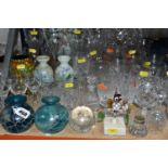 A SMALL QUANTITY OF GLASS WARES ETC, to include two Mdina posy vases, a Bohemian splatter glass