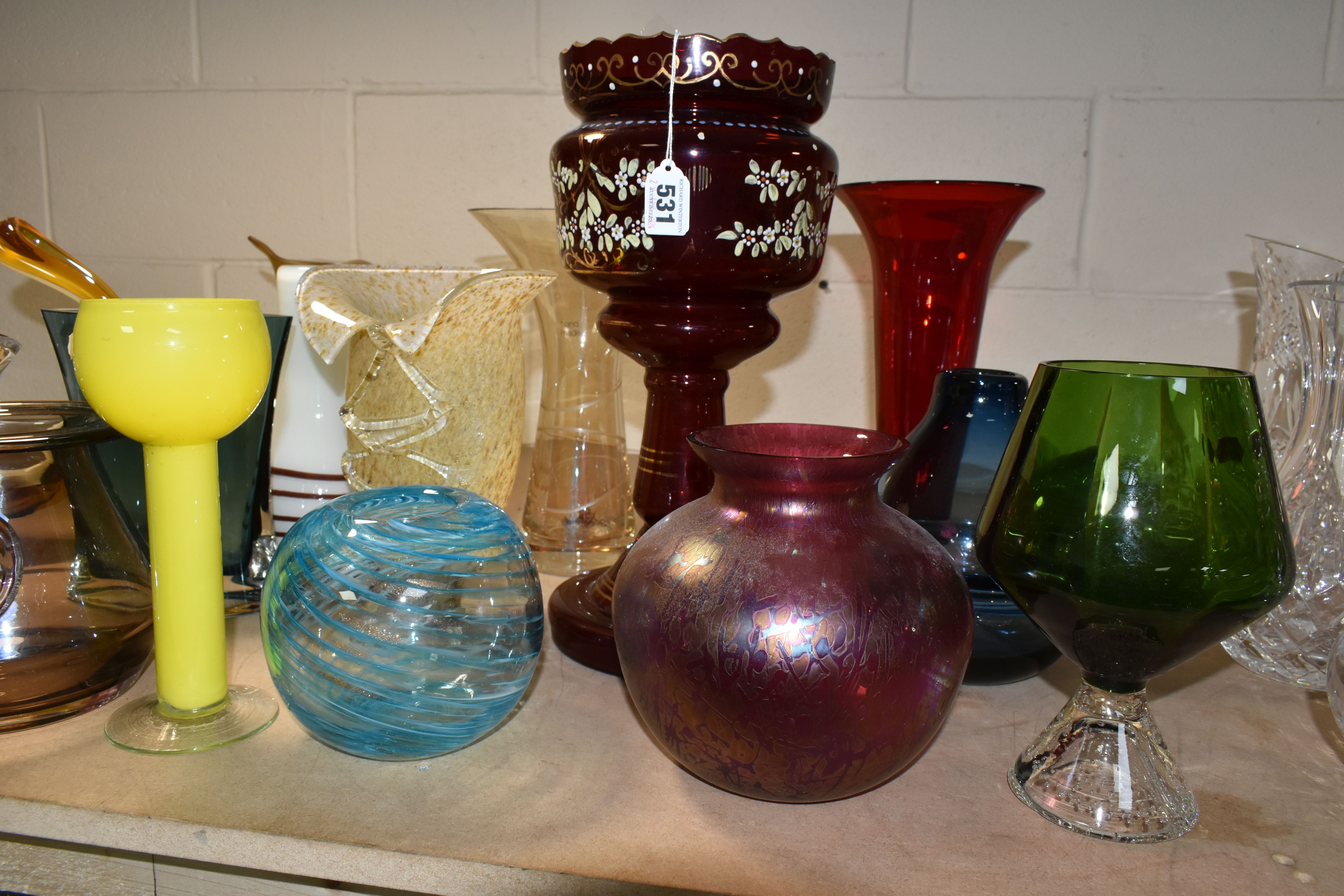 A SELECTION OF DECORATIVE COLOURED GLASSWARES, to include a Dartington vase with applied butterfly - Image 3 of 21
