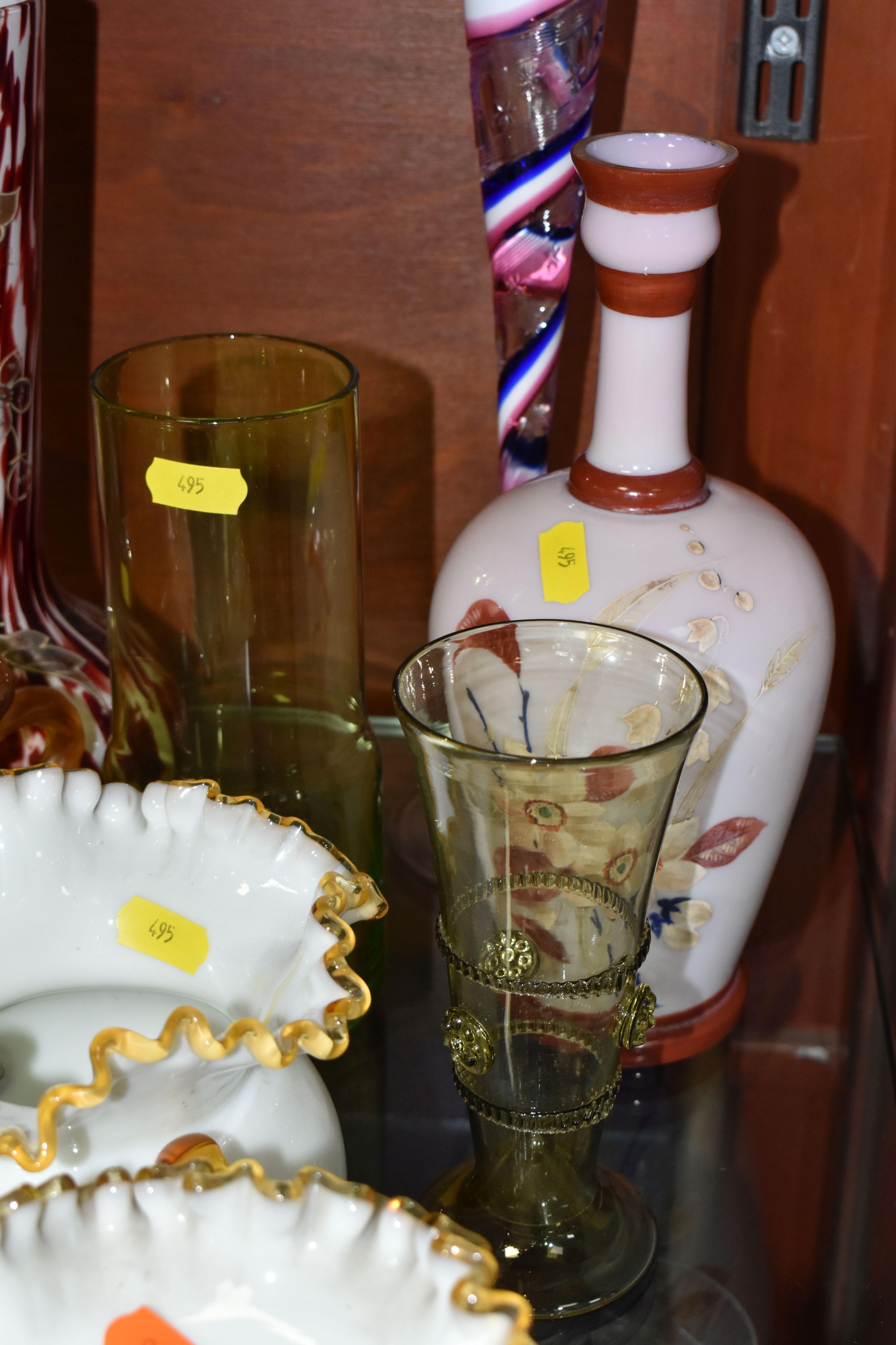 A SELECTION OF DECORATIVE COLOURED GLASSWARES, to include a pair of white Uranium glass vases with - Image 8 of 11