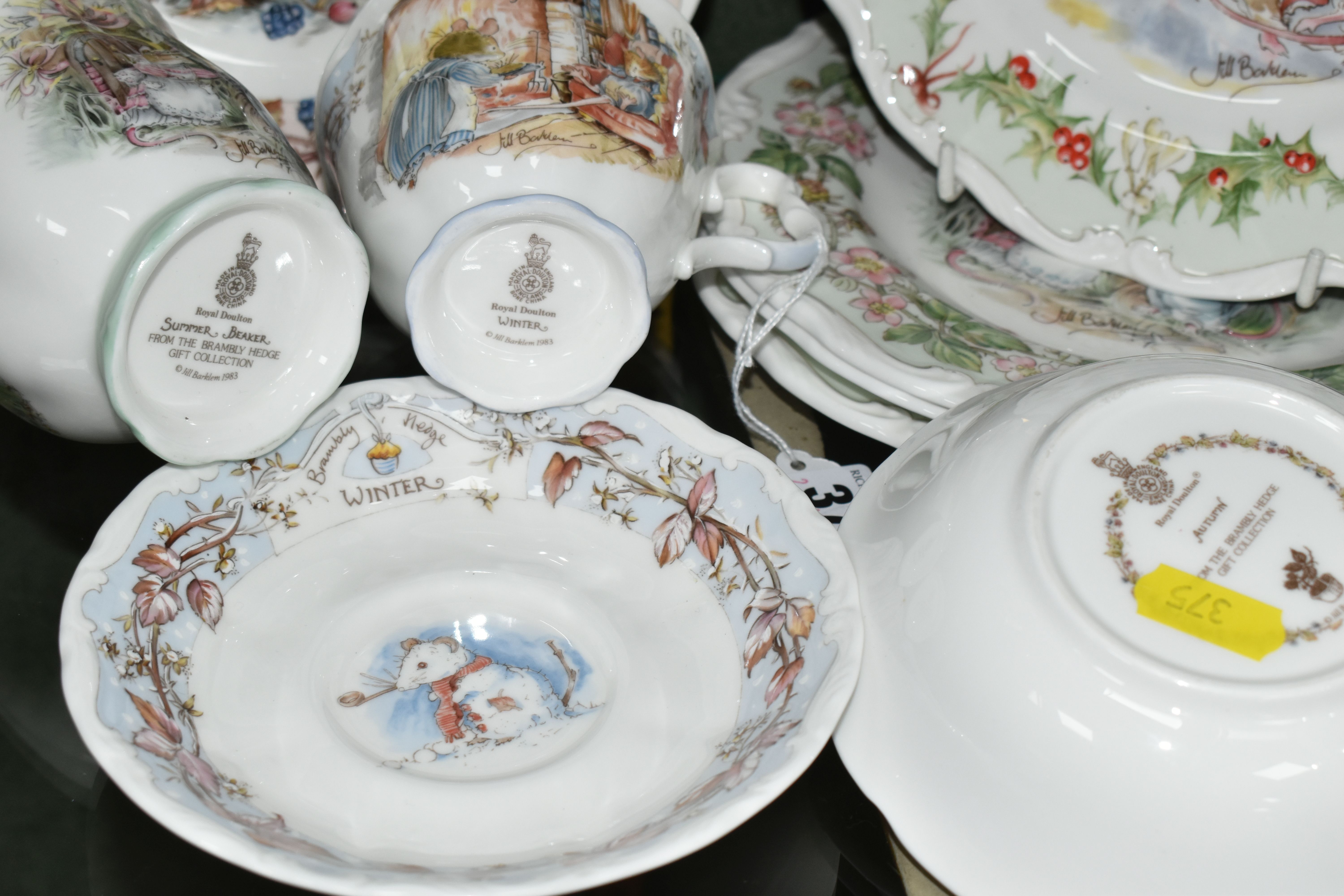 A GROUP OF ROYAL DOULTON 'BRAMBLY HEDGE' TEA WARE, comprising a 'Summer' mug, a 'Winter' teacup - Image 6 of 6