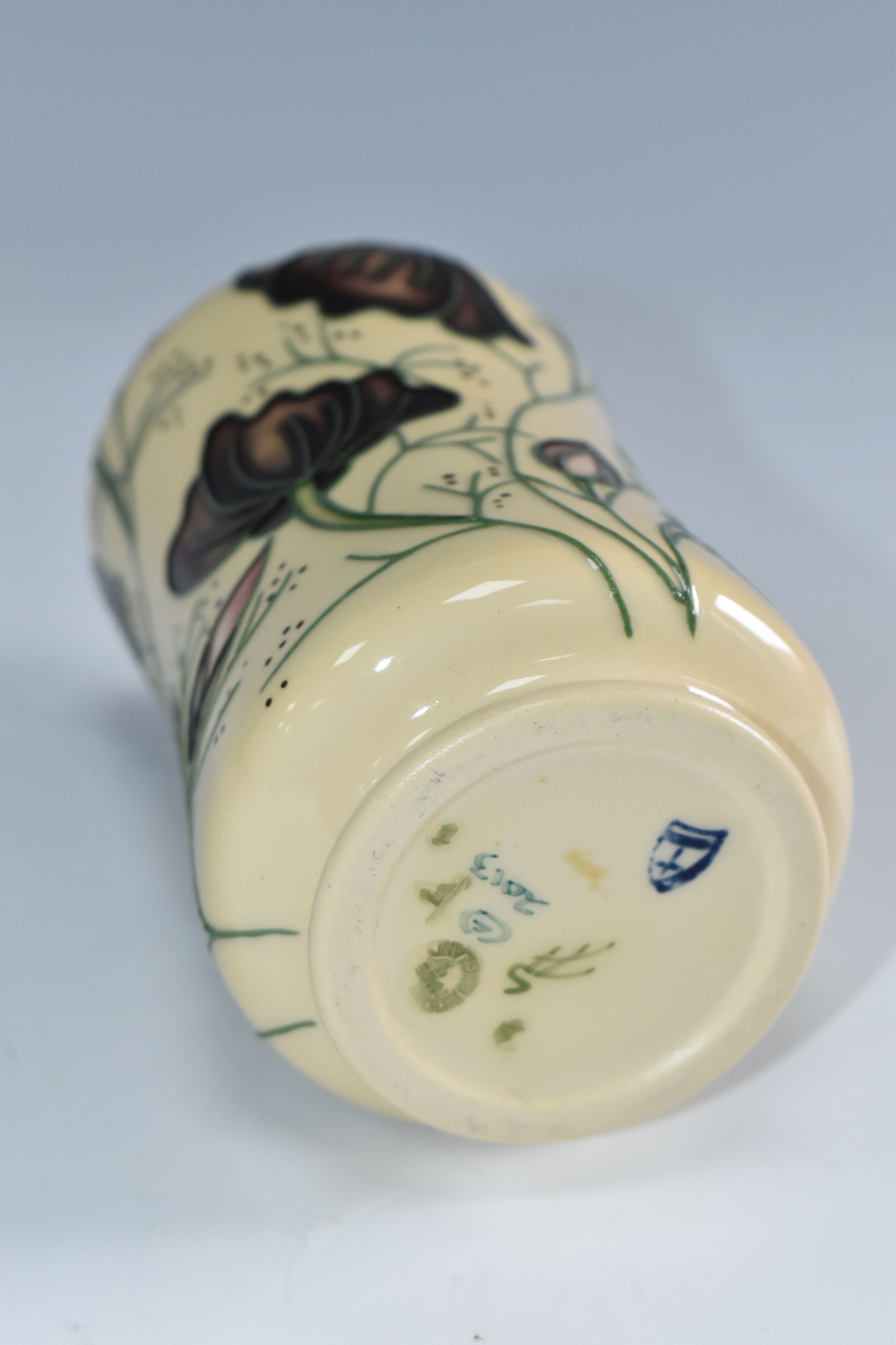 A MOORCROFT POTTERY 'CHOCOLATE COSMOS' PATTERN VASE, of cylindrical waisted form, tube lined with - Image 5 of 5