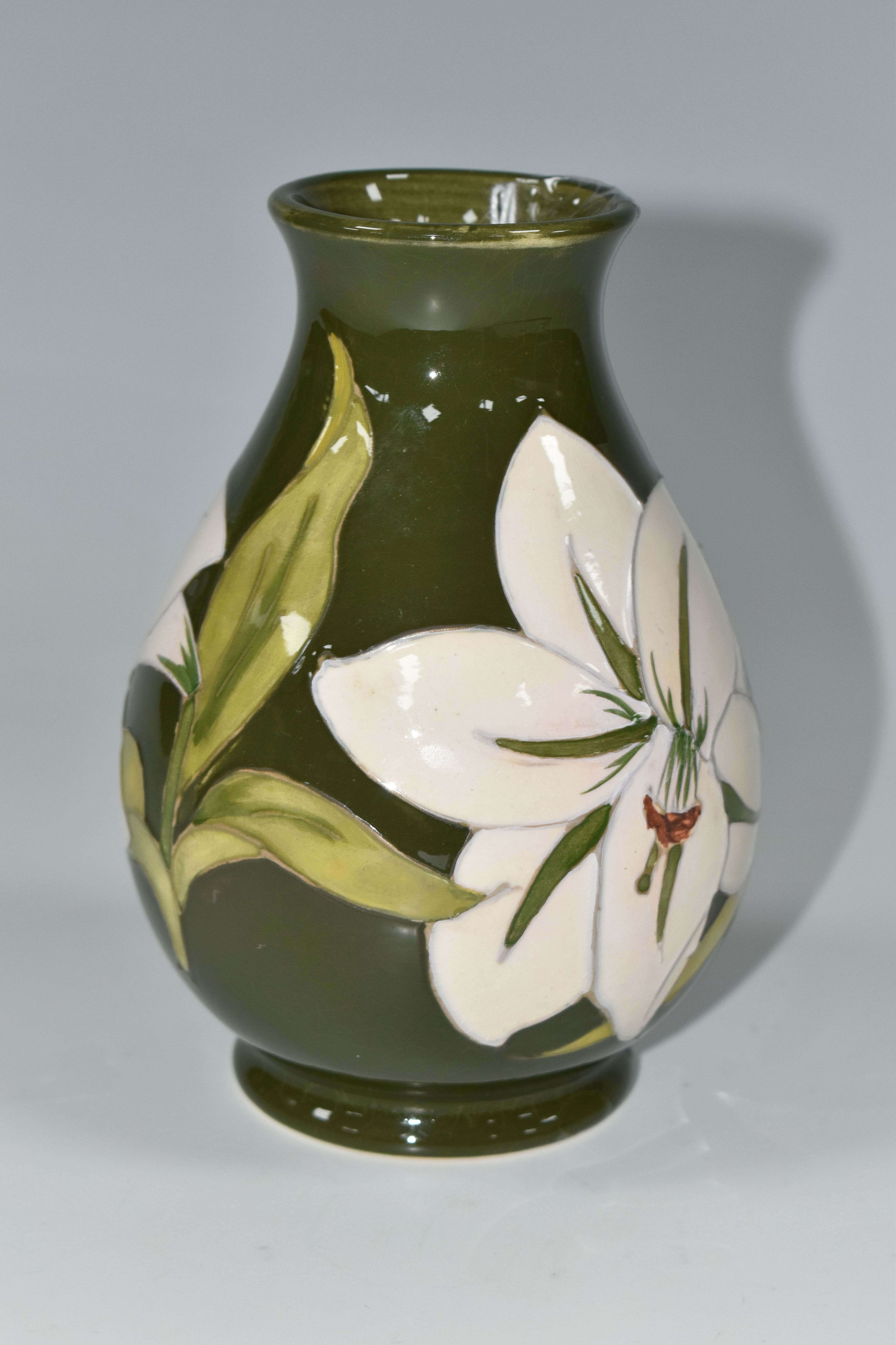 A MOORCROFT POTTERY 'BERMUDA LILY' PATTERN BALUSTER VASE, tube lined with white lilies on a green - Image 3 of 5