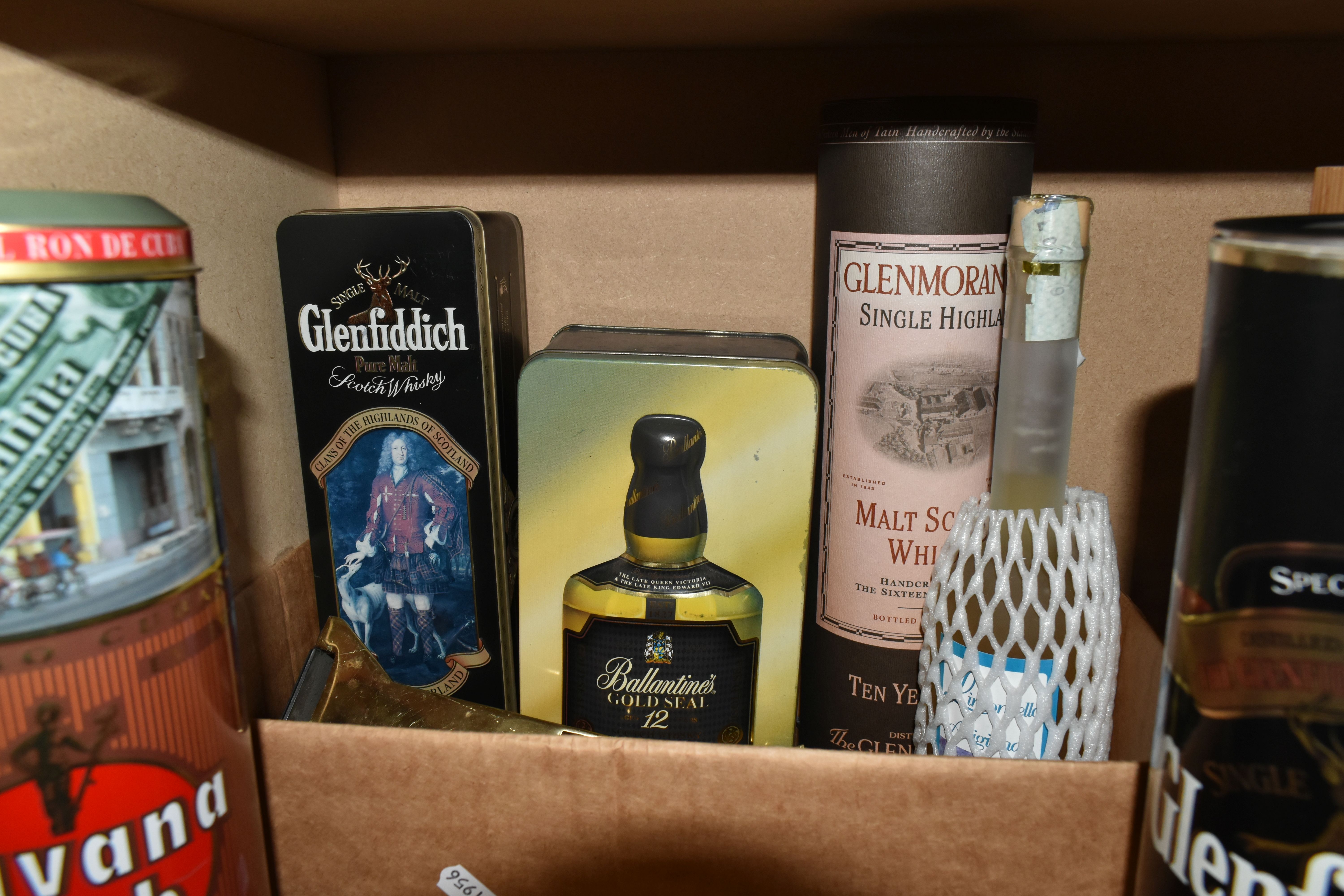 ONE BOX containing one 3 pint bottle of DIMPLE Blended Scotch Whisky, one bottle of Limoncello, four - Image 2 of 3