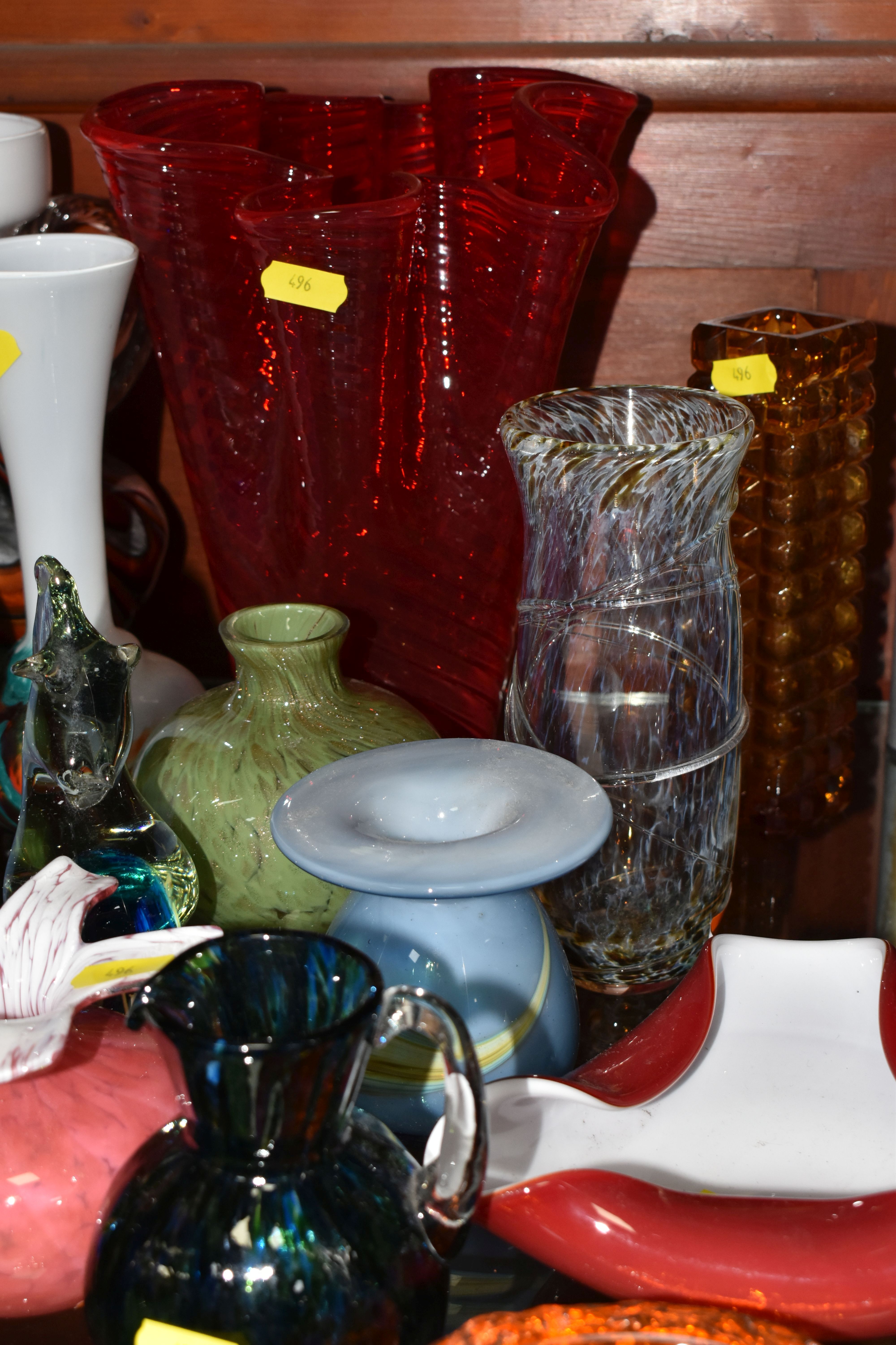 A SELECTION OF DECORATIVE COLOURED GLASSWARES, to include a Whitefriars bark bowl with a chip and - Image 3 of 6