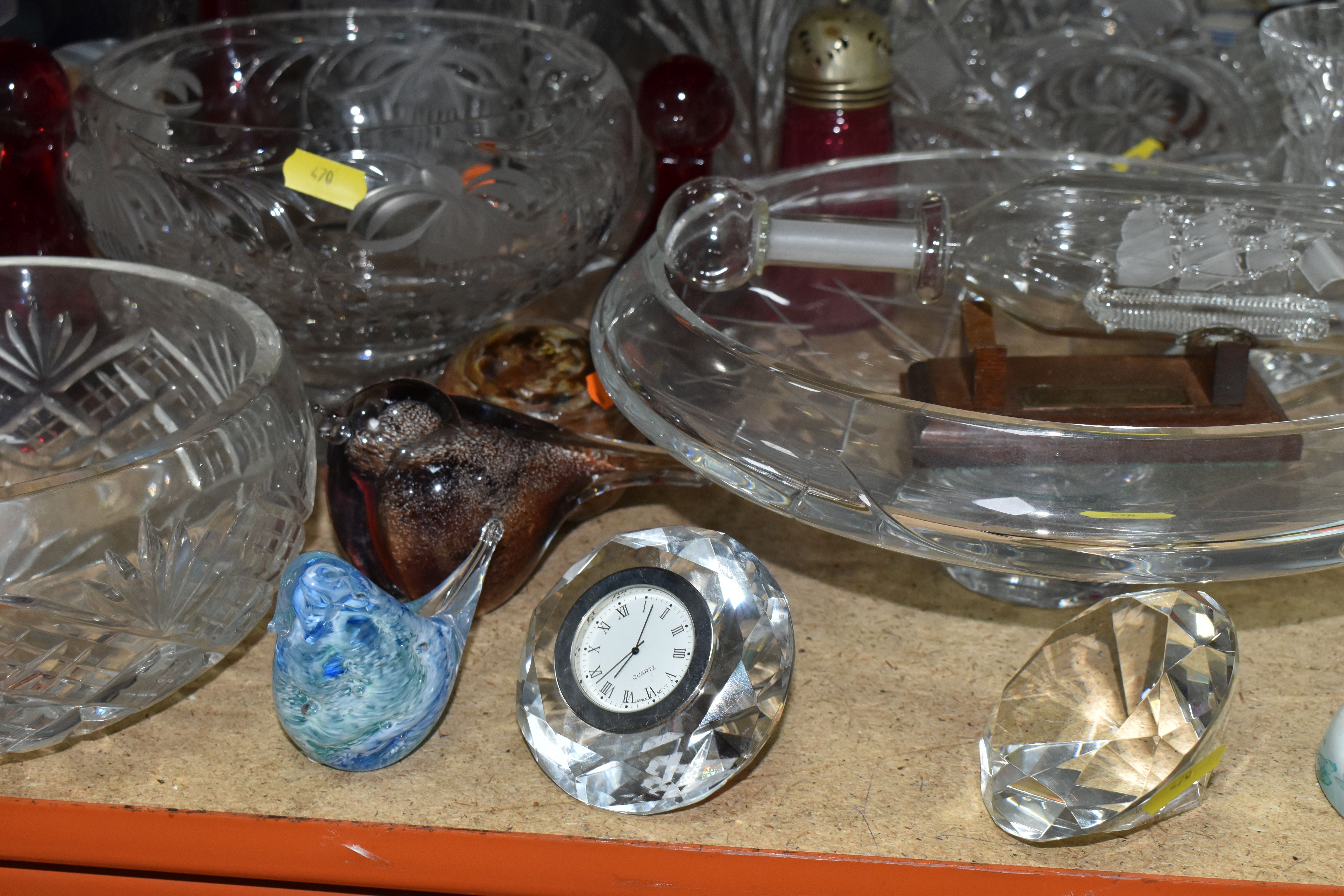 A SMALL COLLECTION OF GLASSWARES ETC, to include two Whitefriars ruby ducks - both chipped, - Image 4 of 6