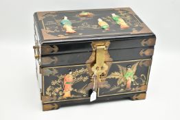 A LATE 20TH CENTURY JAPANESE STYLE BLACK LACQUER JEWELLERY BOX, with decorative brass mounts, gilt