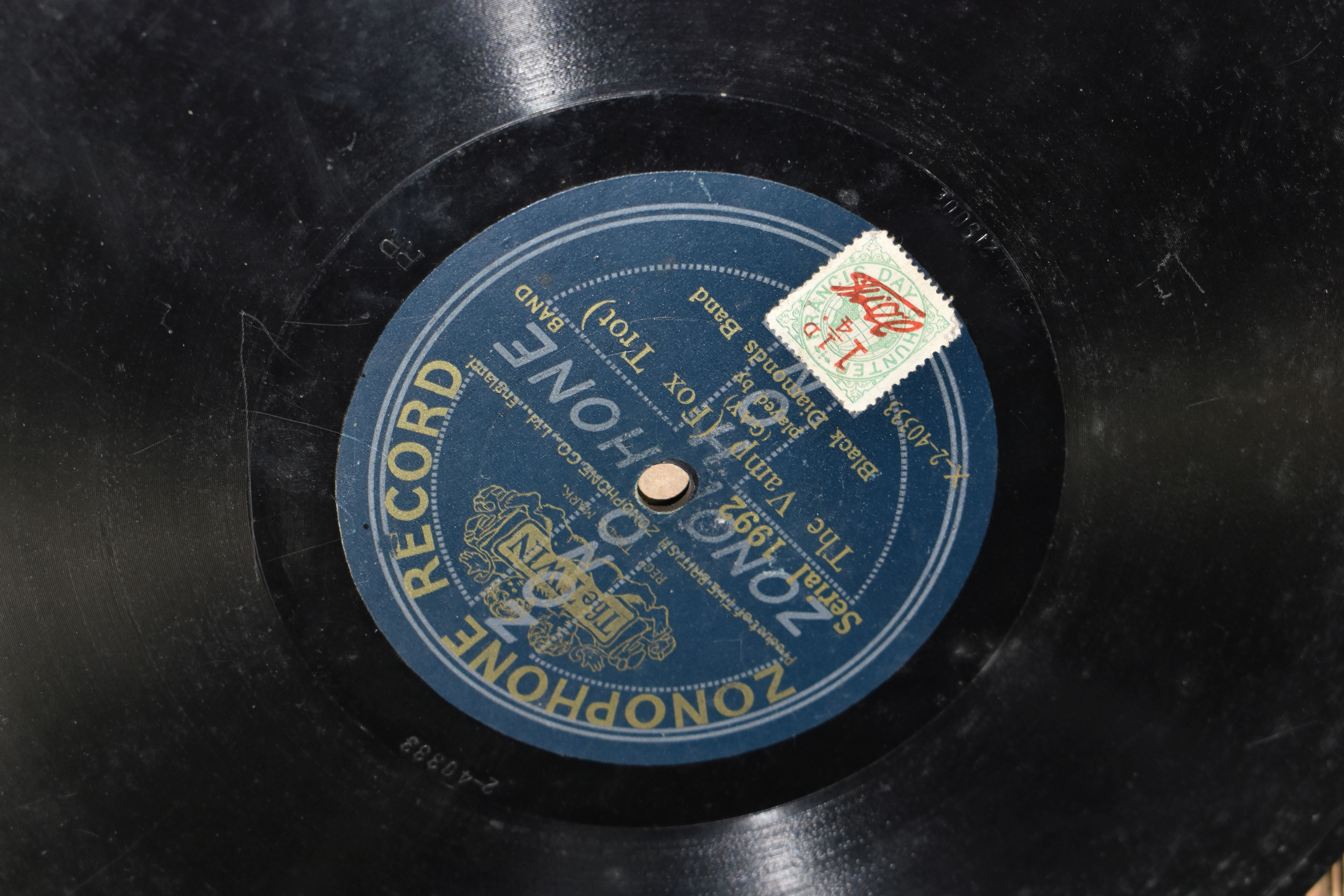 A BOX OF ZONOPHONE RECORDS, recordings are predominantly Music Hall type songs, artists include Miss - Image 3 of 7