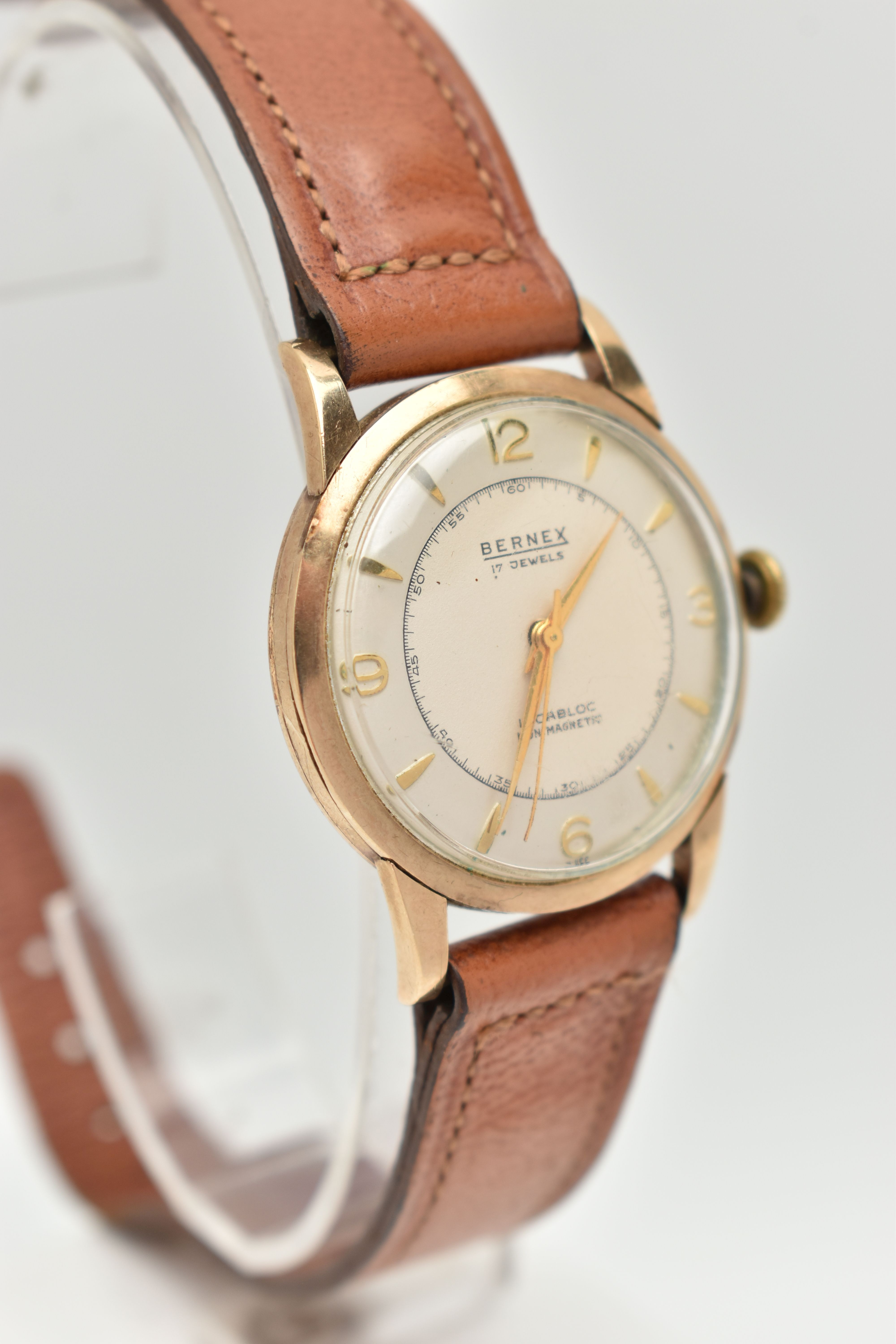 A YELLOW METAL 'BERNEX' WRISTWATCH, hand wound movement, round dial signed 'Bernex', baton - Image 3 of 6