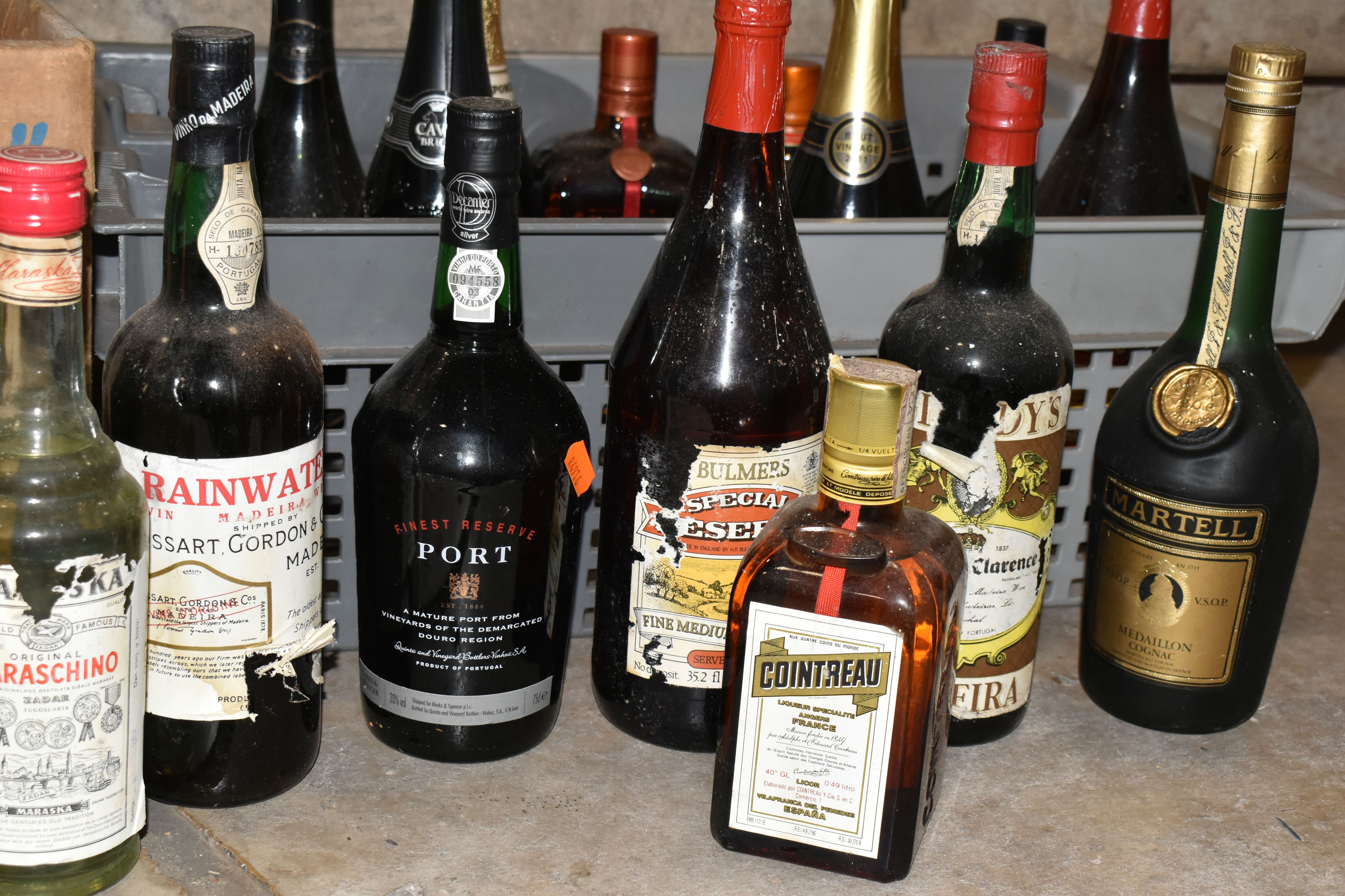 TWO BOTTLES OF ALCOHOL containing twenty-four bottles of miscellaneous Wine, Spirit, and Liqueurs to - Image 3 of 5