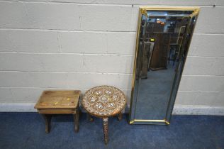 AN ANGLO INDIAN MAHAL STYLE OCCASIONAL TABLE, depicting birds and foliate decoration, diameter