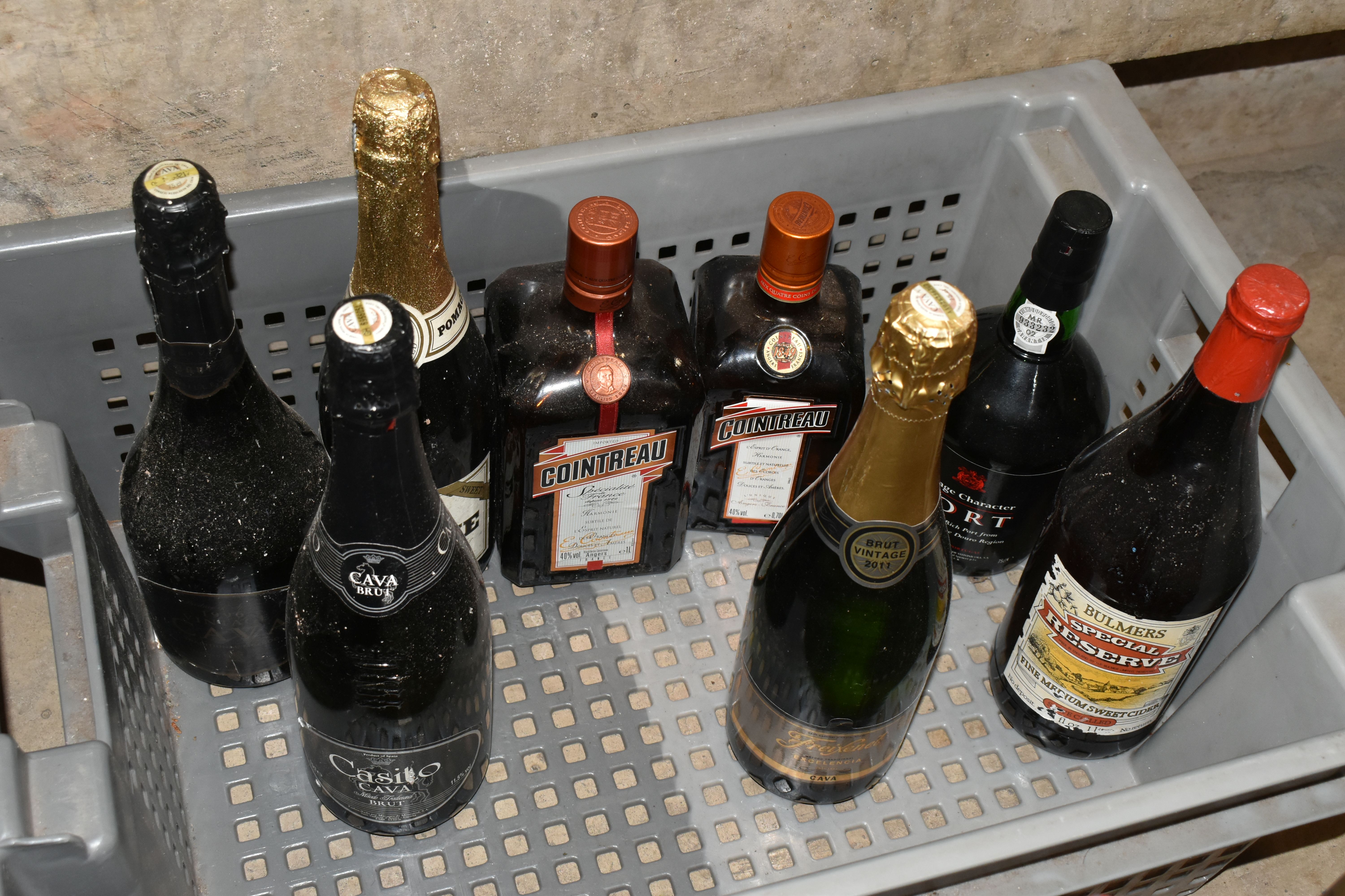 TWO BOTTLES OF ALCOHOL containing twenty-four bottles of miscellaneous Wine, Spirit, and Liqueurs to - Image 5 of 5