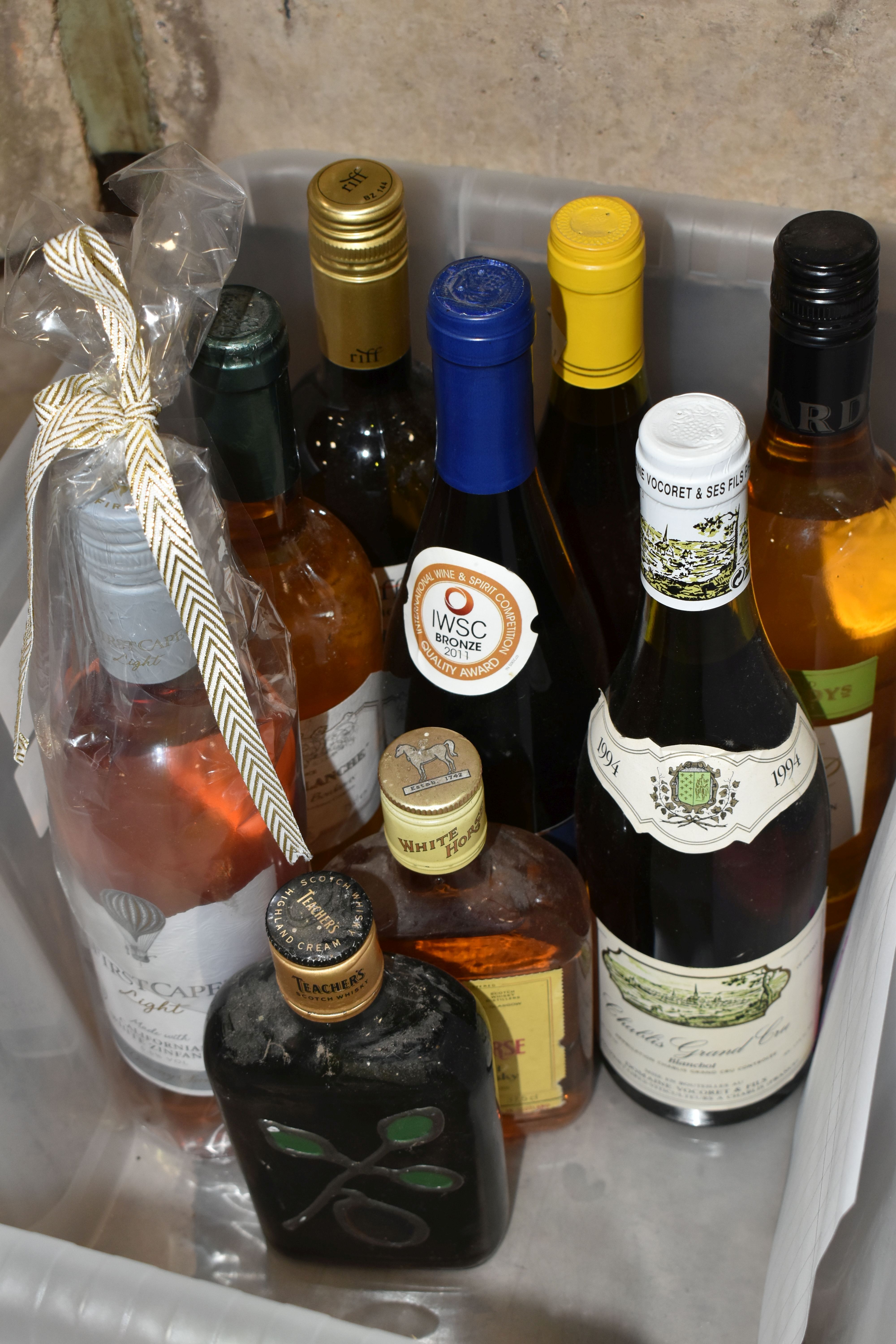 ALCOHOL Two Crates containing an assorted collection of mixed Alcohol comprising one bottle of - Image 4 of 4