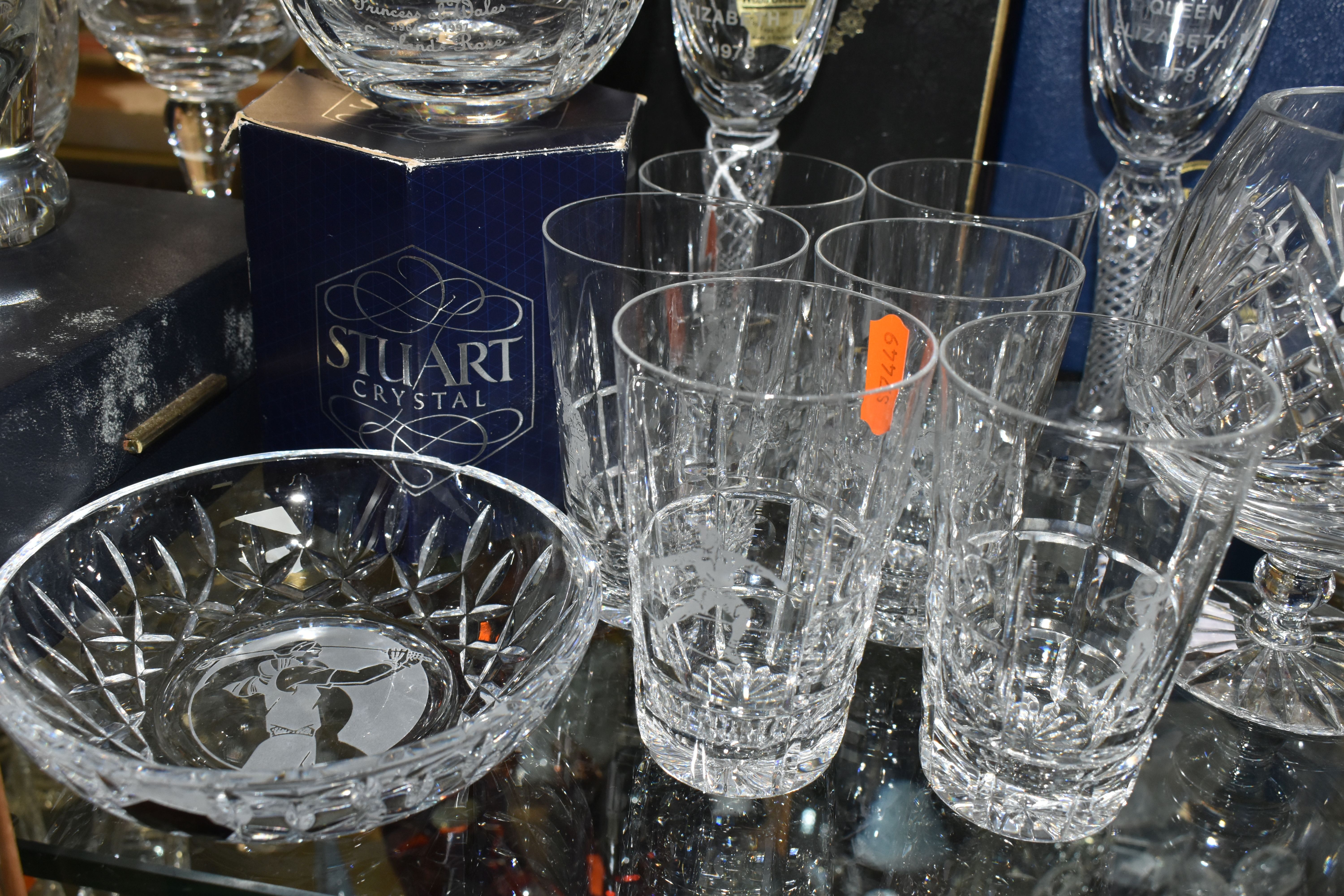 A GROUP OF ETCHED COMMEMORATIVE GLASS WARE, to include a Marstons 'Pub Trail 1987' beer glass, two - Image 4 of 6