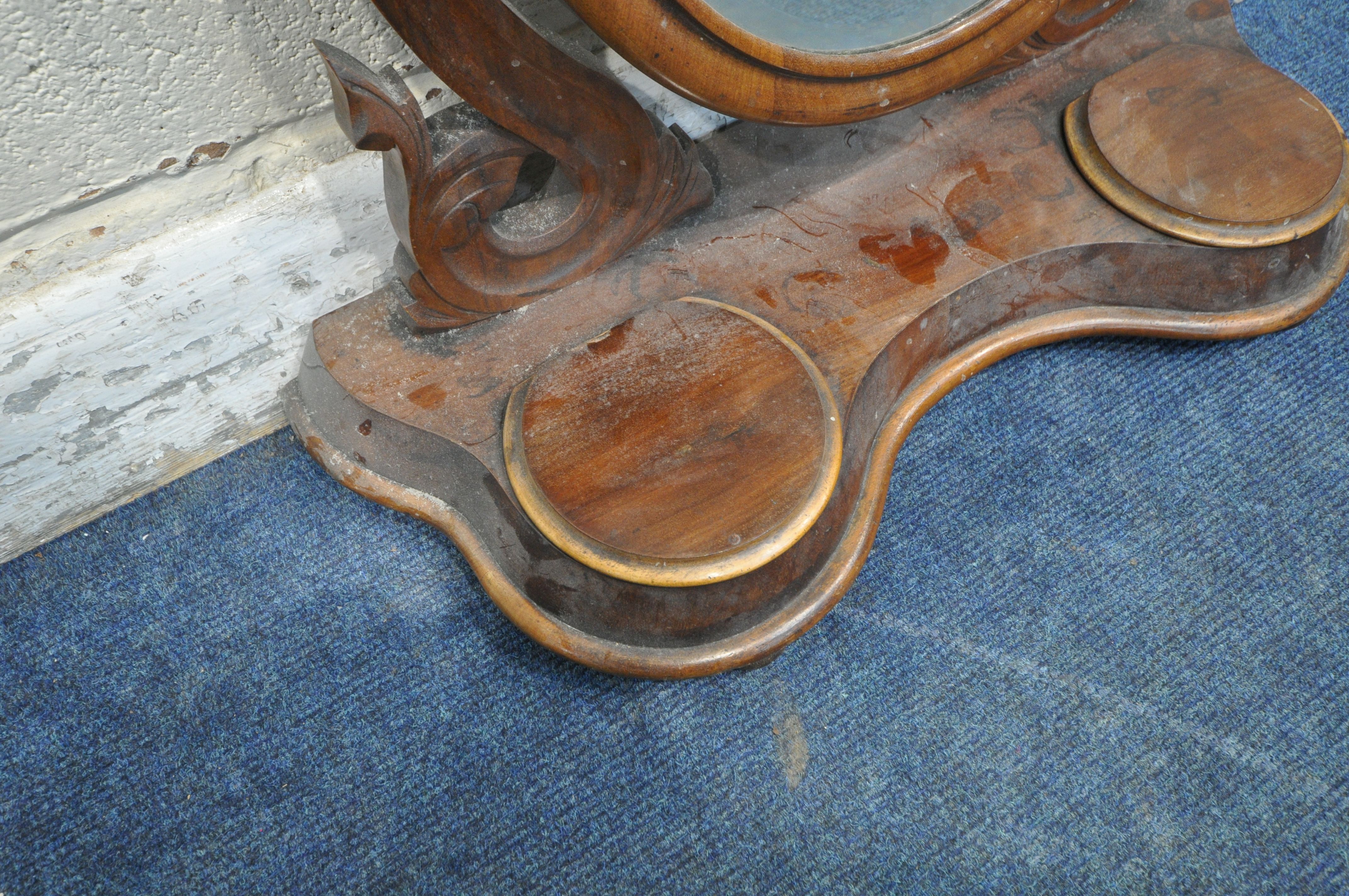 A VICTORIAN MAHOGANY TOILET MIRROR, the oval frame encasing a bevelled mirror plate, scrolled - Image 2 of 6