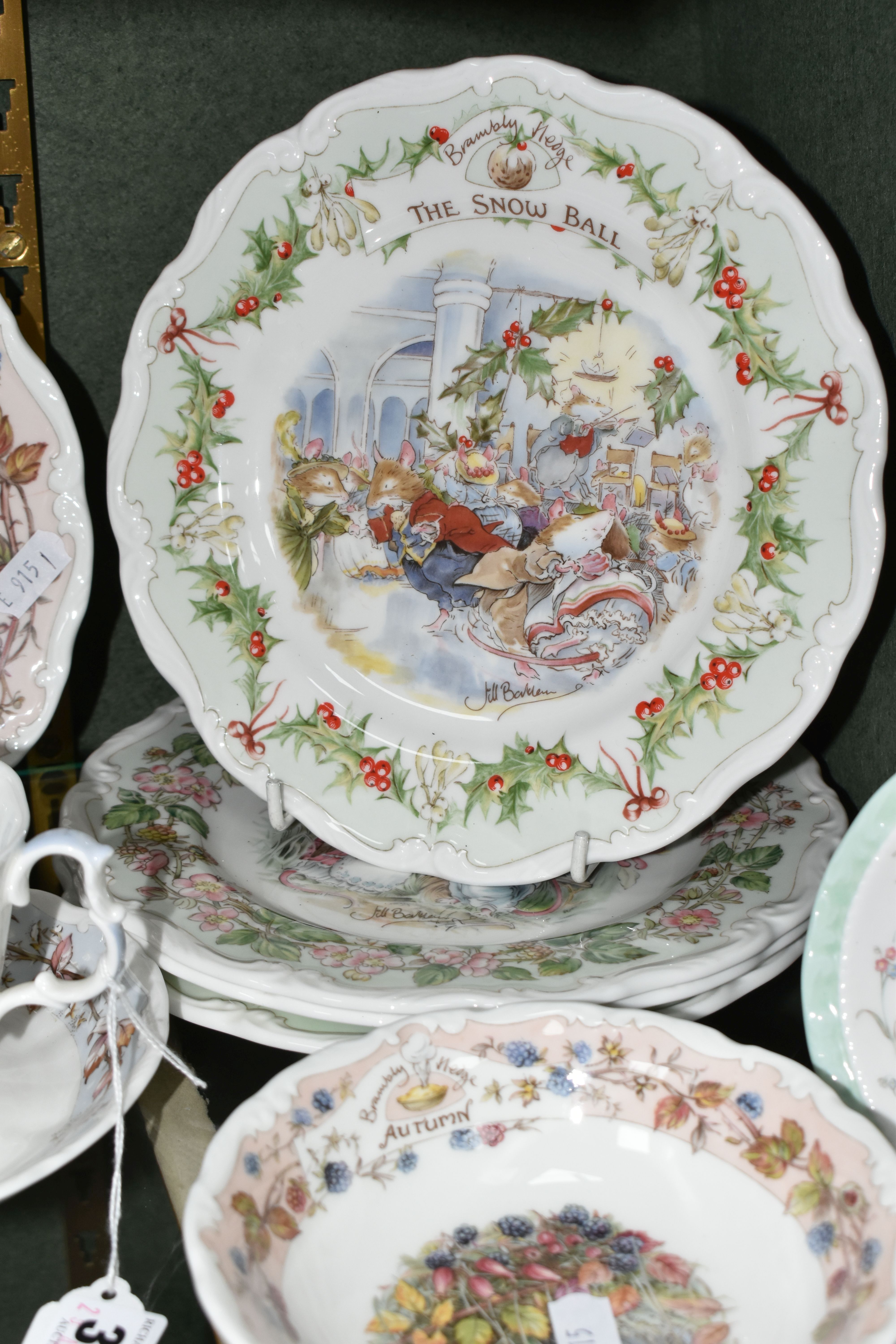 A GROUP OF ROYAL DOULTON 'BRAMBLY HEDGE' TEA WARE, comprising a 'Summer' mug, a 'Winter' teacup - Image 4 of 6