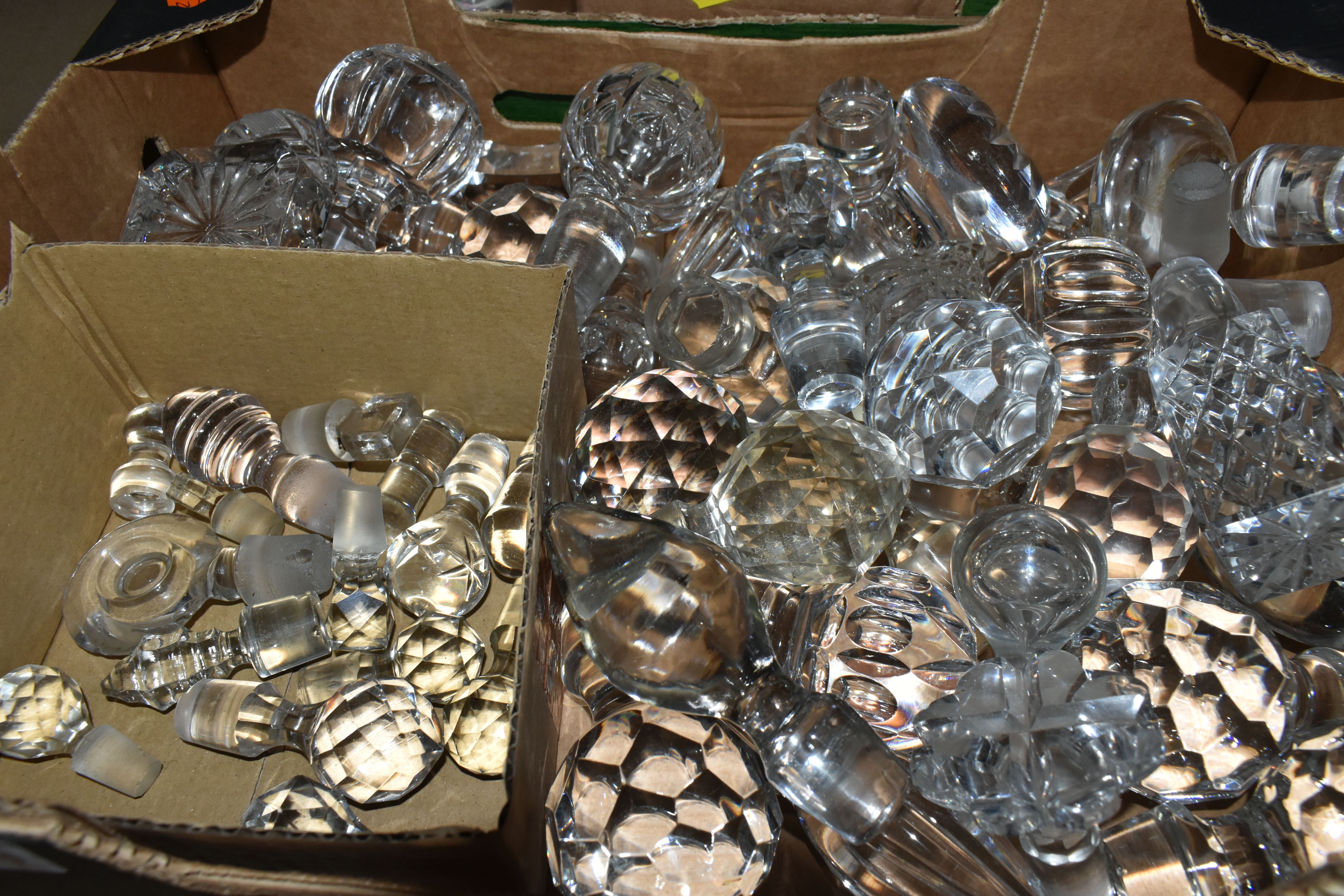 A BOX OF ASSORTED DECANTER STOPPERS, together with a box containing cut glass lids, a small box of - Image 2 of 5