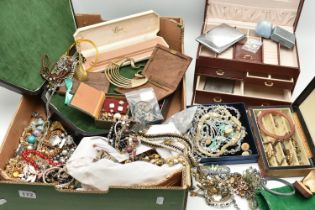 A BOX OF ASSORTED JEWELLERY AND JEWELLERY BOXES, to include a rolled gold christening bangle, a