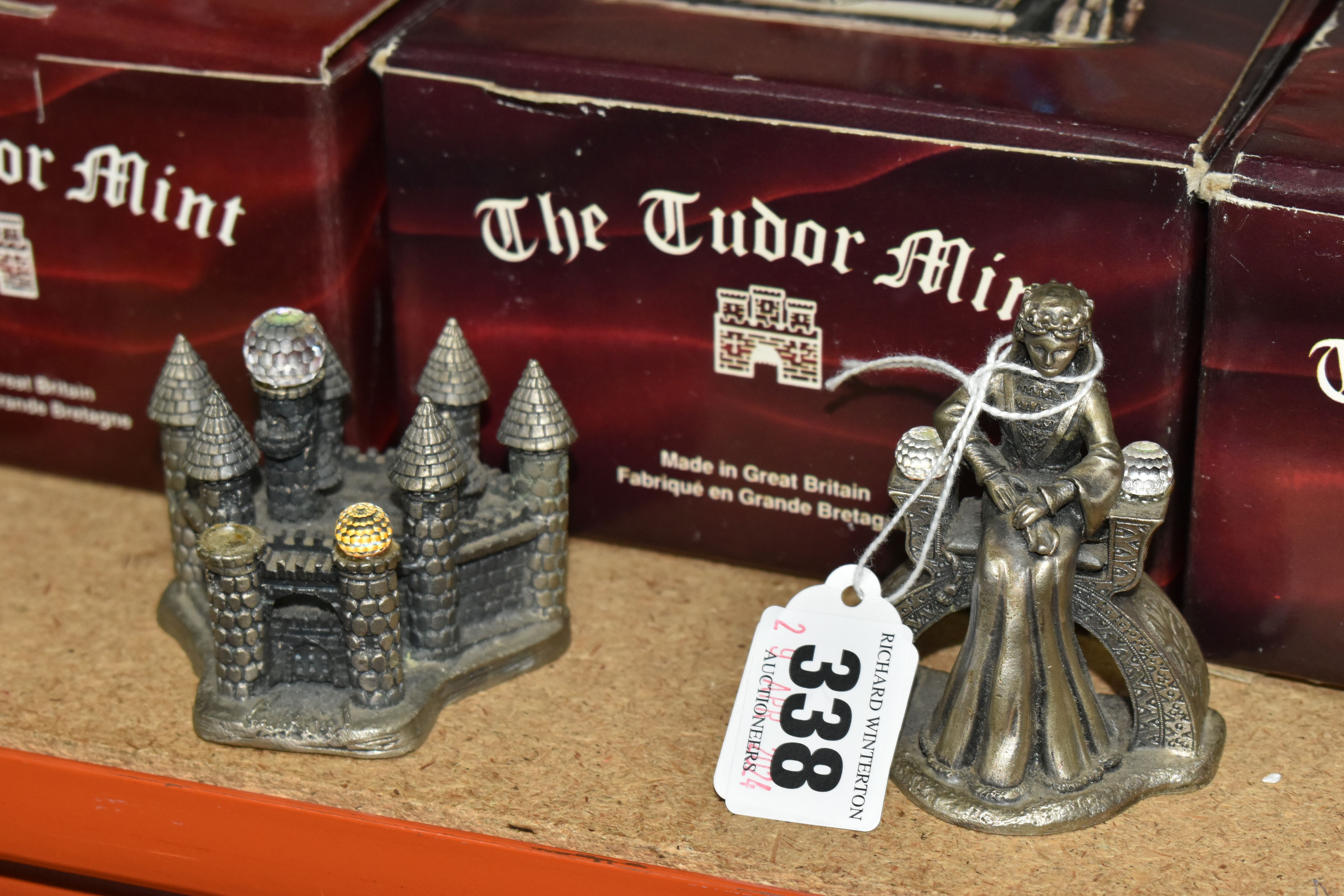 A COLLECTION OF NINTETEEN THE TUDOR MINT 'FANTASY AND LEGEND' PEWTER FIGURES, comprising 'Queen - Image 2 of 9