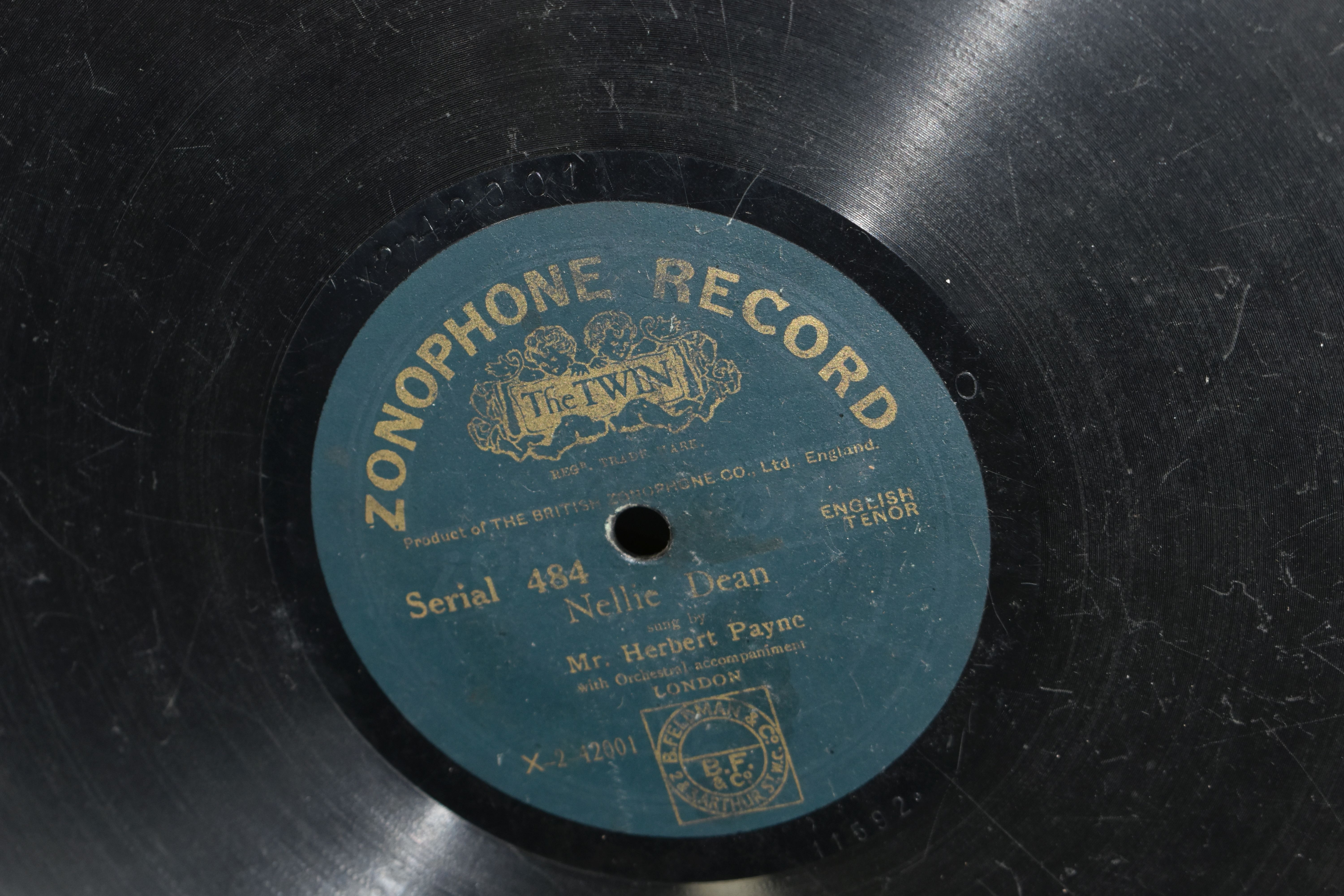 A BOX OF ZONOPHONE RECORDS, recordings are predominantly Music Hall type songs, artists include Miss - Image 2 of 7