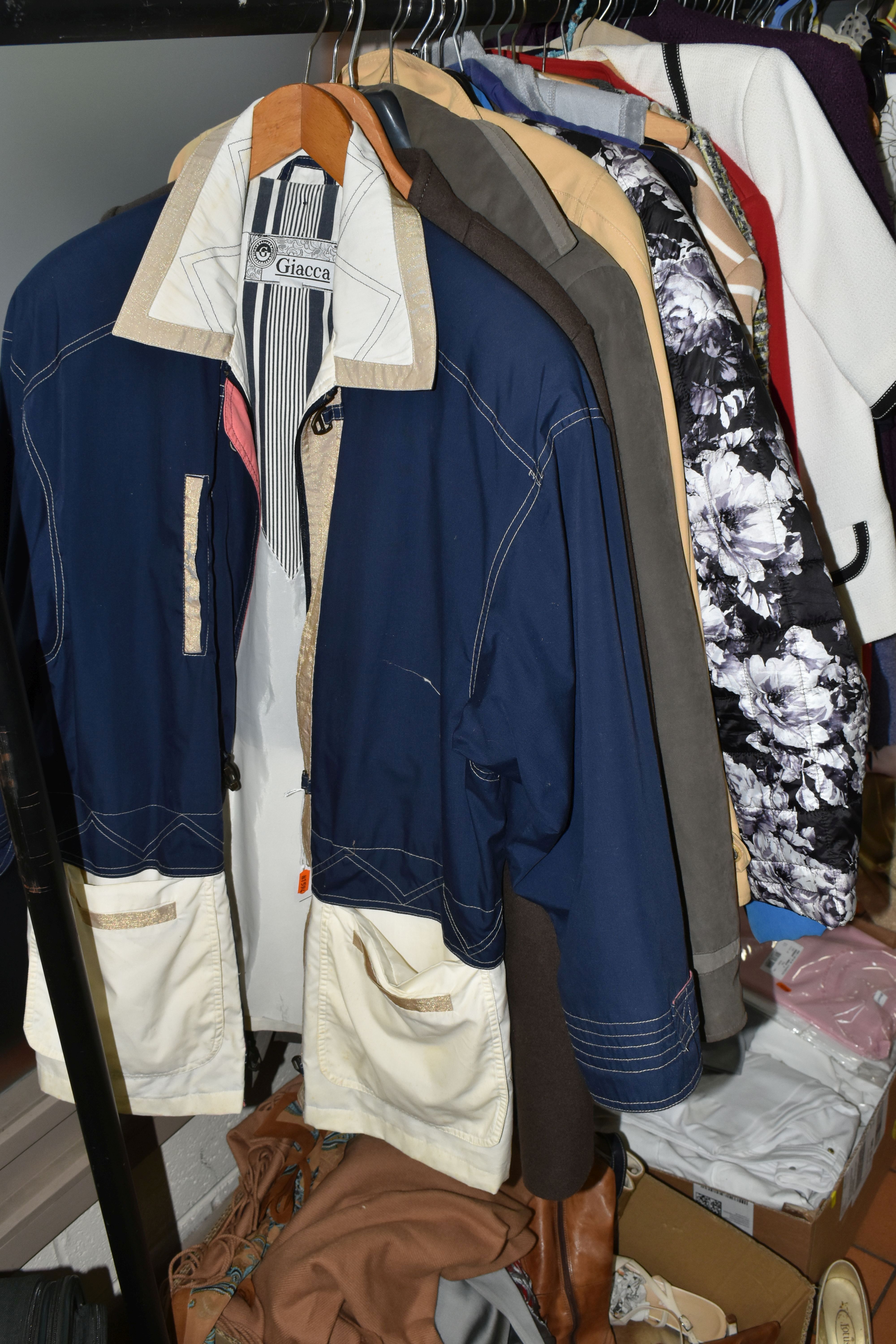 A QUANTITY OF LADIES' CLOTHING AND ACCESSORIES ETC, to include jackets, skirts, trousers, coats, - Image 7 of 24