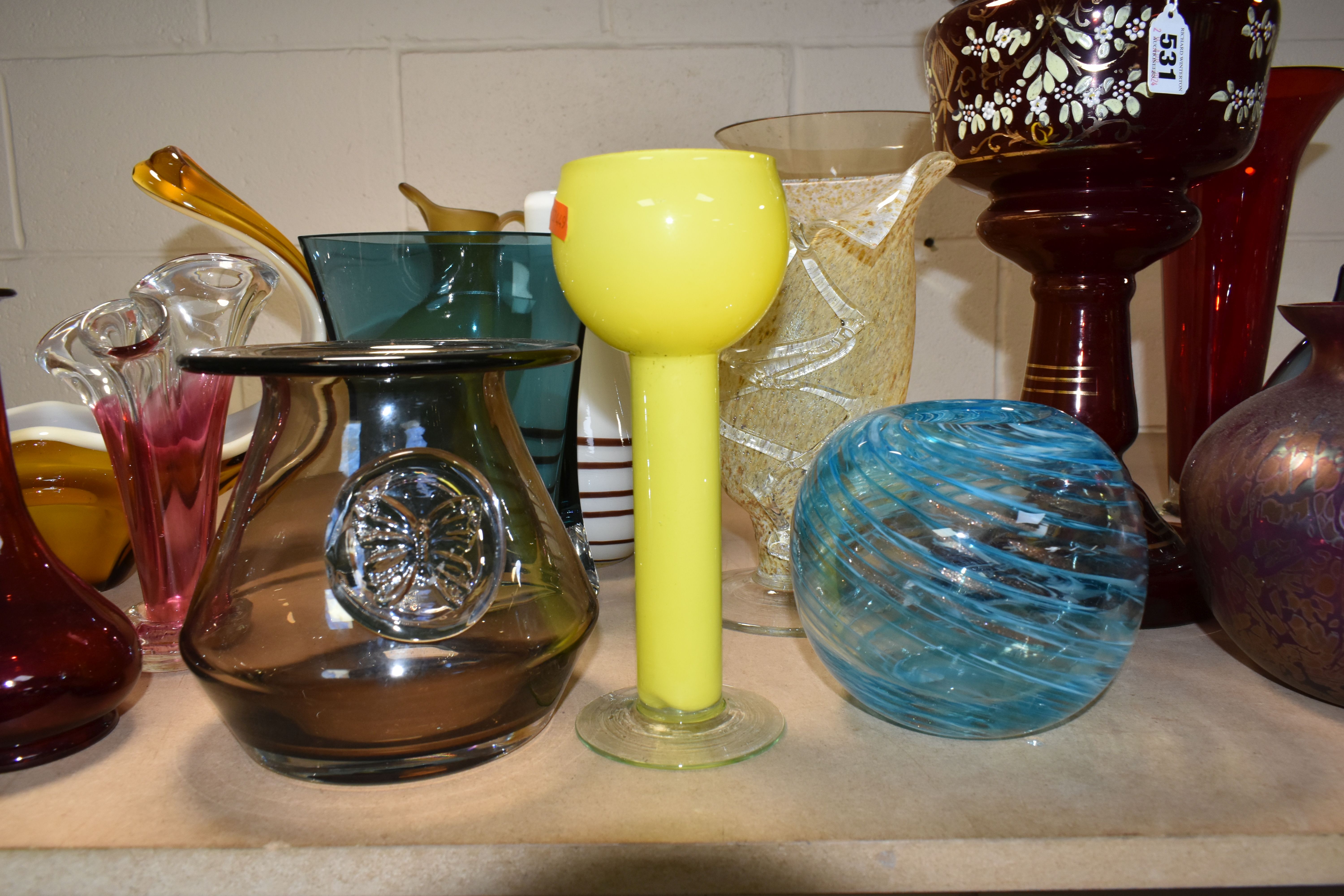 A SELECTION OF DECORATIVE COLOURED GLASSWARES, to include a Dartington vase with applied butterfly - Image 4 of 21