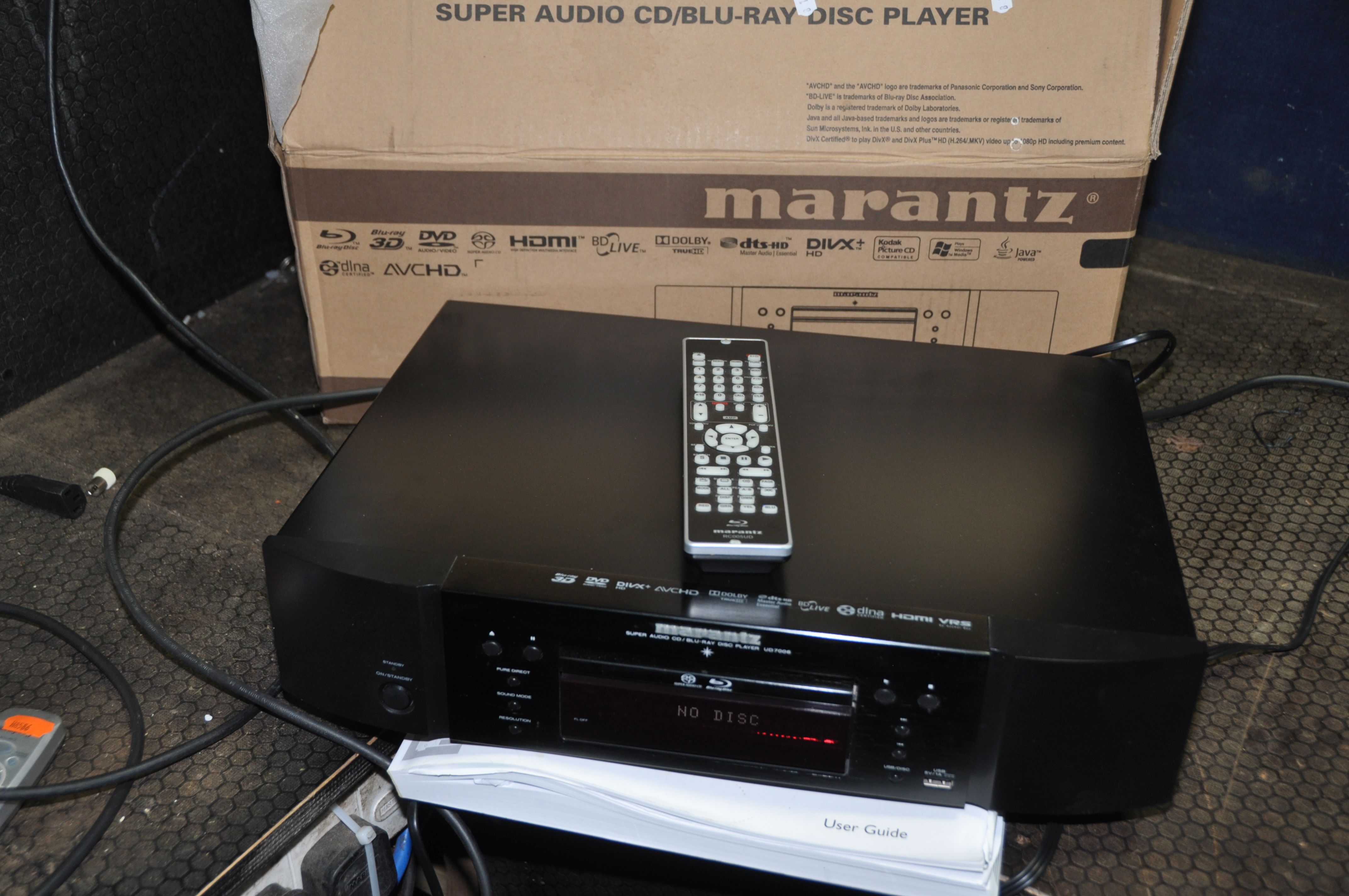 A MARANTZ UD-5005 SUPER AUDIO CD AND BLU RAY PLAYER with original packaging and remote (PAT pass and - Image 3 of 3