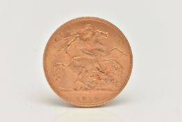 A HALF SOVEREIGN COIN, 1914 George V coin, depicting George and the Dragon, approximate gross weight