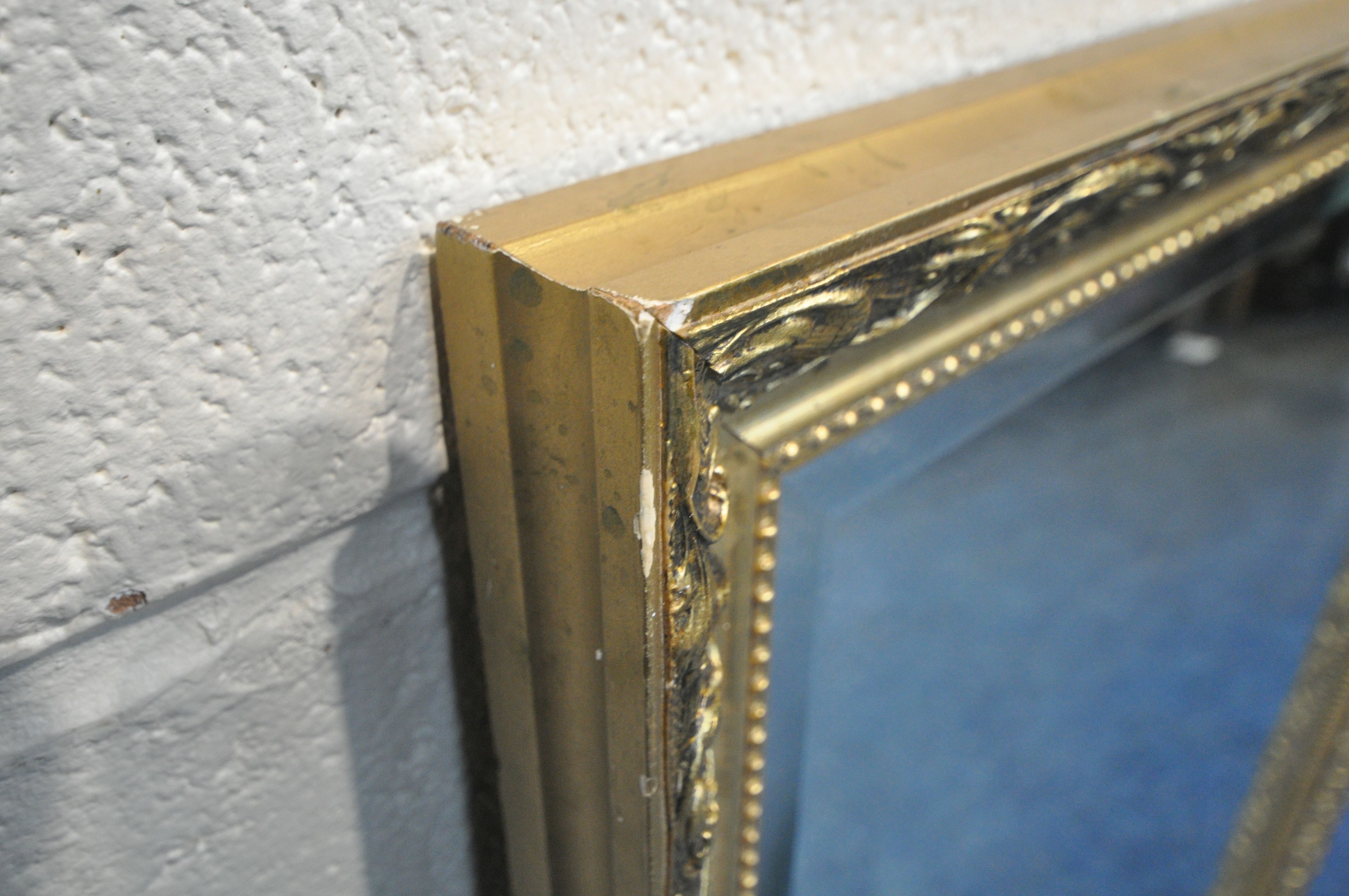 A RECTANGULAR GILT FRAMED BEVELLED EDGE WALL MIRROR, 114cm x 87cm (condition report: some small - Image 2 of 3