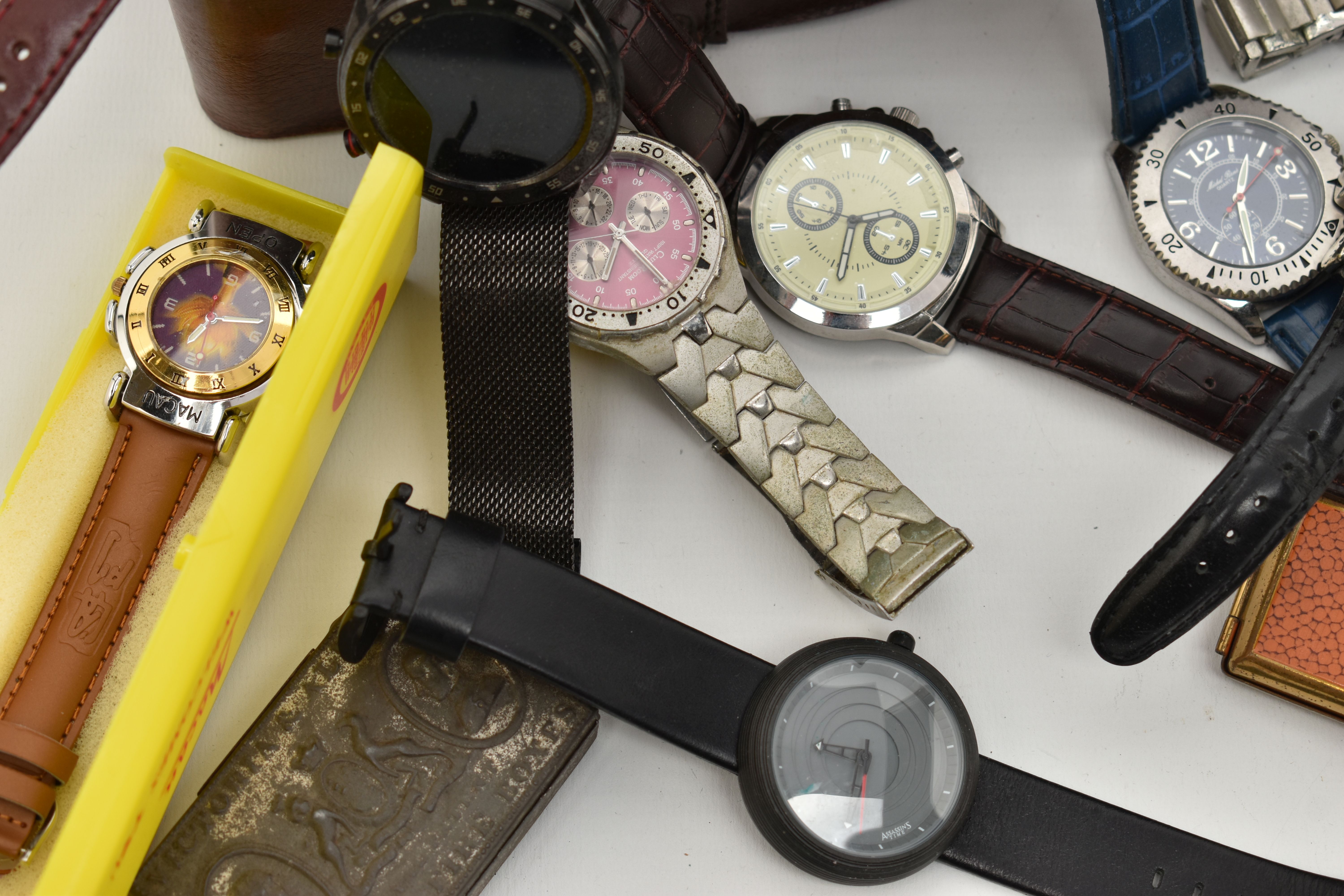 A BOX OF ASSORTED WRISTWATCHES AND ITEMS, to include a wooden box and a tin of mostly quartz fashion - Image 4 of 11