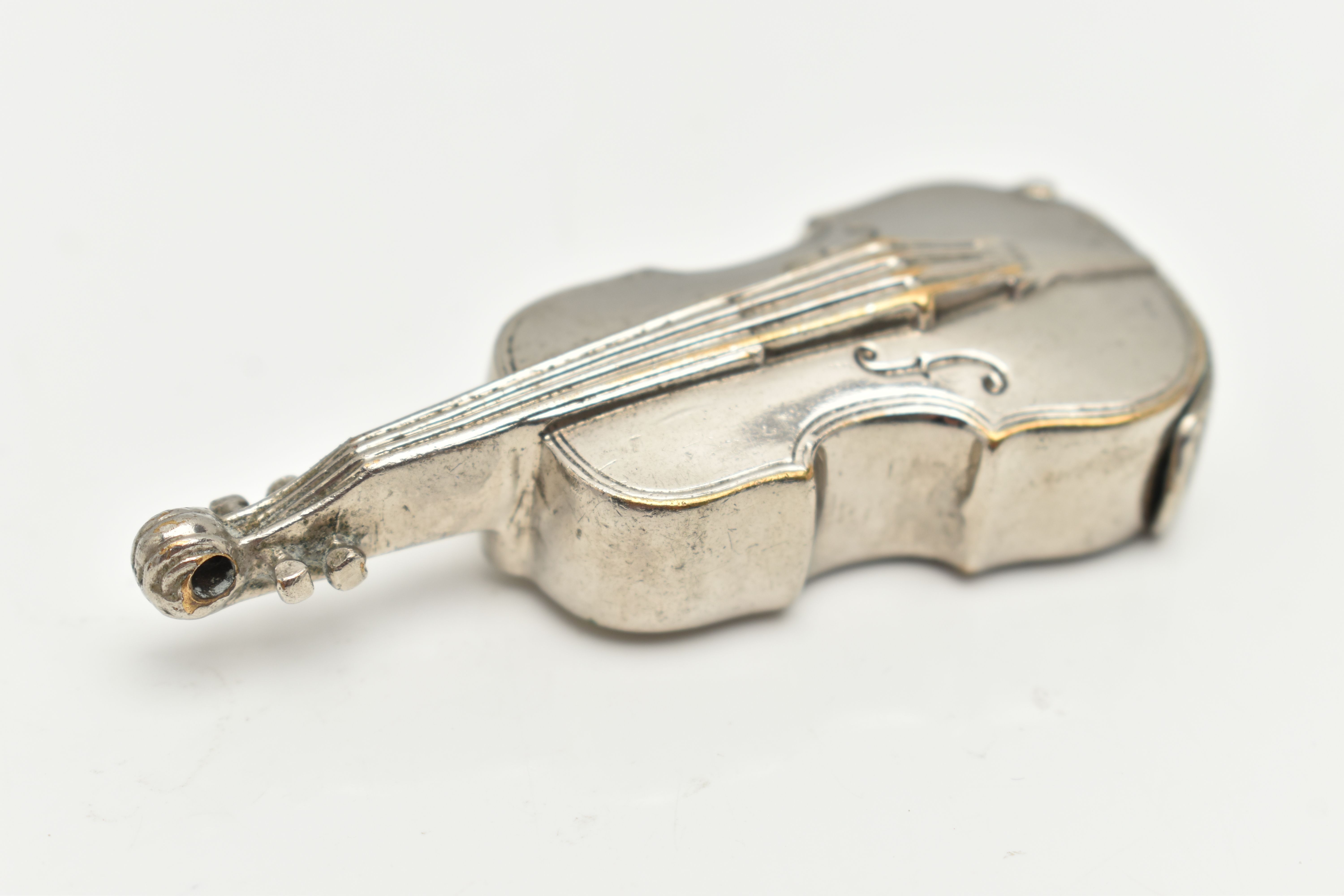 A SILVER PLATED NOVELTY VESTA CASE IN THE FORM OF A VIOLIN, access to the interior through hinged - Image 2 of 5