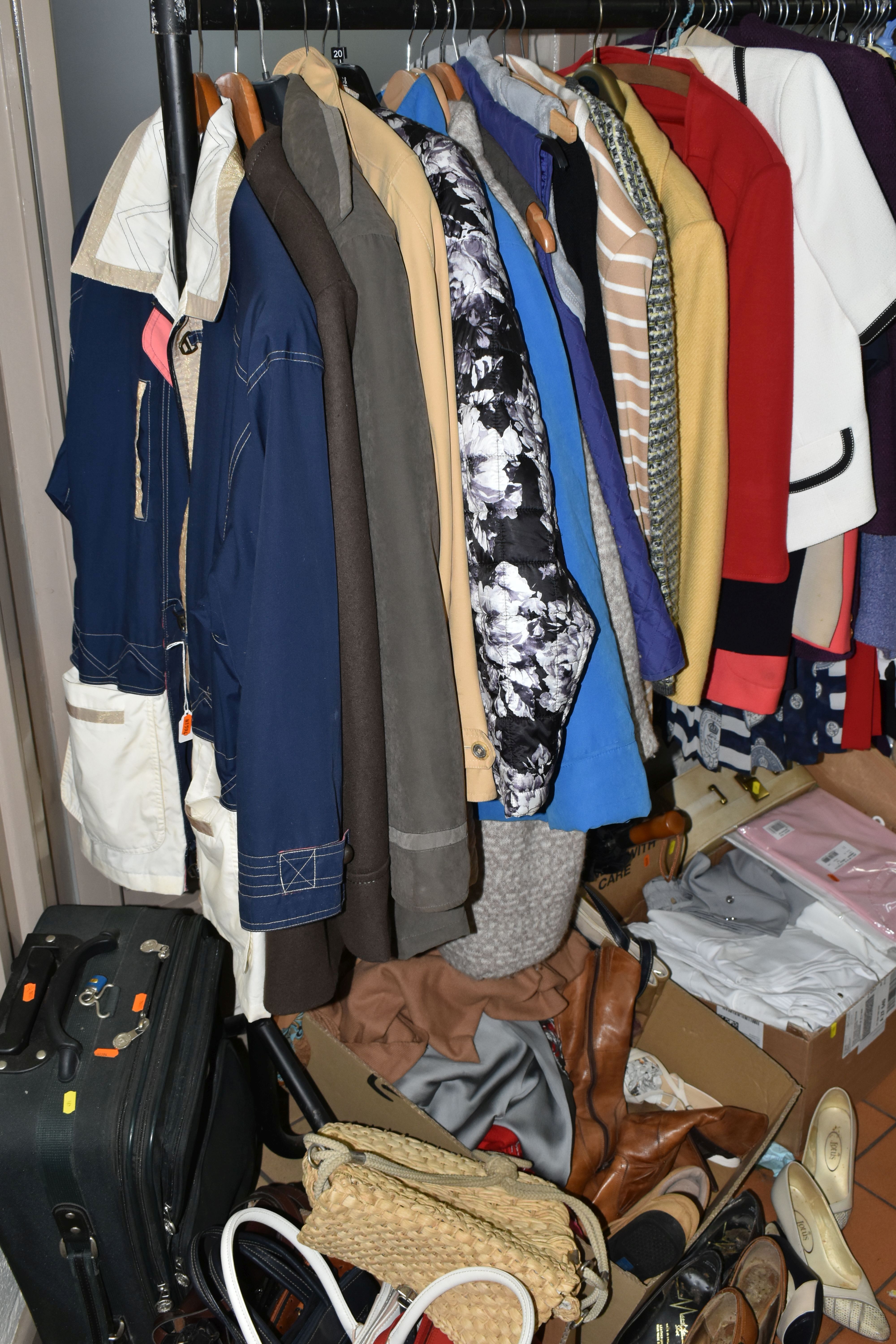 A QUANTITY OF LADIES' CLOTHING AND ACCESSORIES ETC, to include jackets, skirts, trousers, coats, - Image 3 of 24