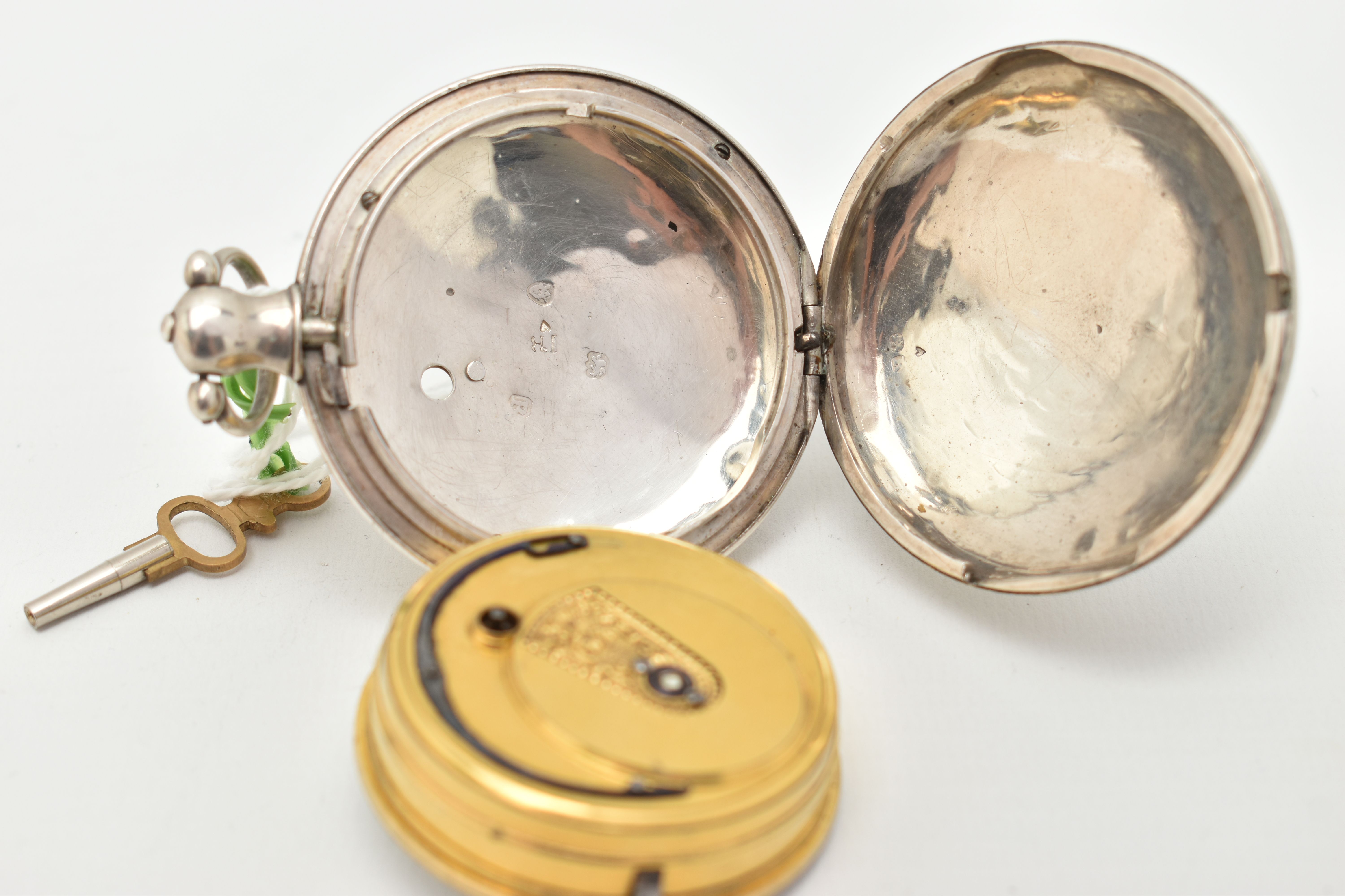 A GEORGE III SILVER FULL HUNTER POCKET WATCH, key wound movement, Roman numerals, plain polished - Image 4 of 5