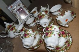 A ROYAL ALBERT OLD COUNTRY ROSES TEA SET AND GIFTWARE, twenty six pieces in total, comprising a