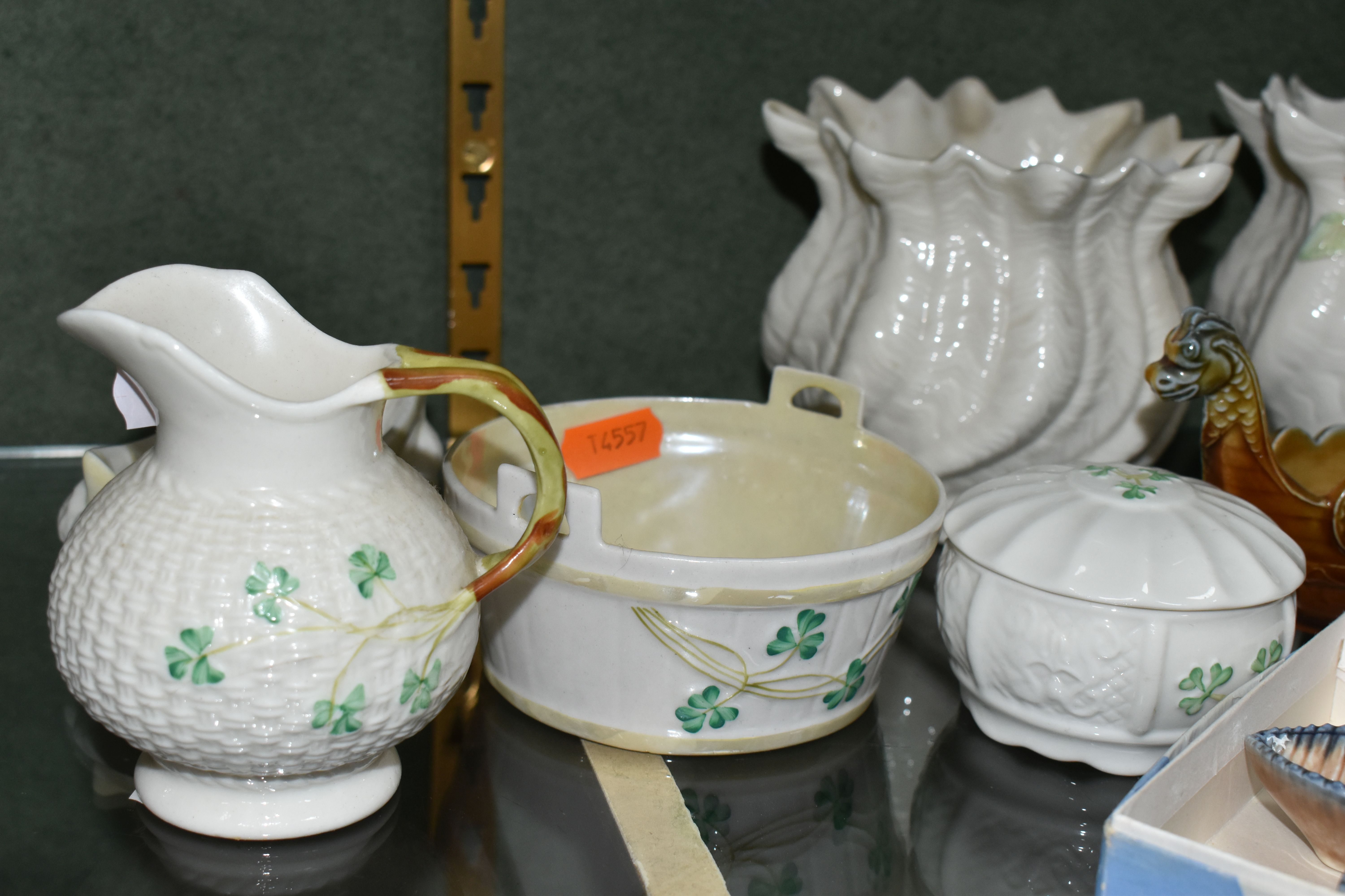 A GROUP OF BELLEEK AND WADE GIFTWARE, comprising two similar Belleek textured planters - one with - Image 8 of 8