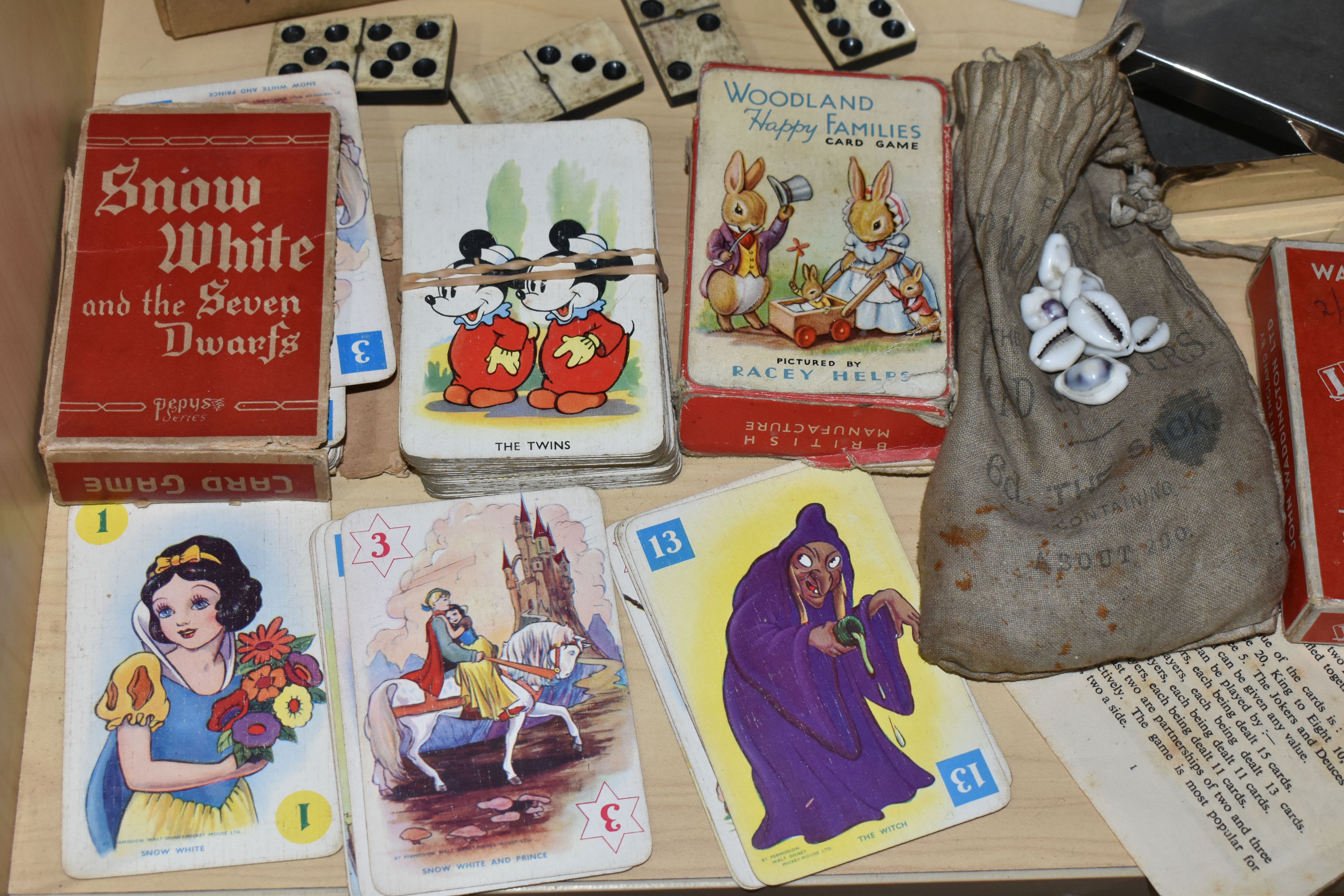 A COLLECTION OF VINTAGE FOUNTAIN PENS, PLAYING CARDS AND SUNDRIES, to include a set of Walt Disney - Image 2 of 11