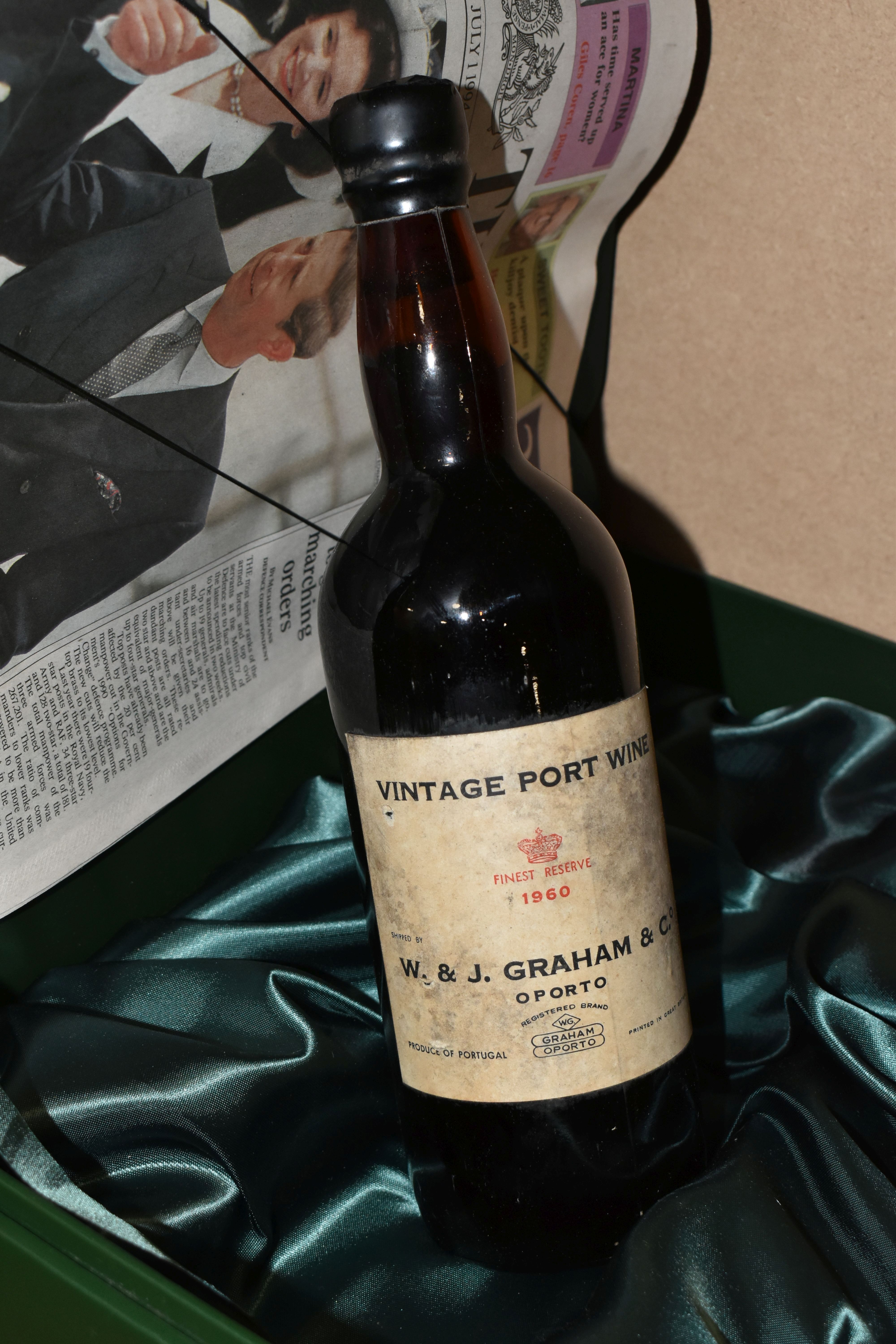 ONE BOTTLE OF W & J GRAHAM & CO. Vintage Port Wine Finest Reseve 1960 in a faux leather - Image 3 of 4