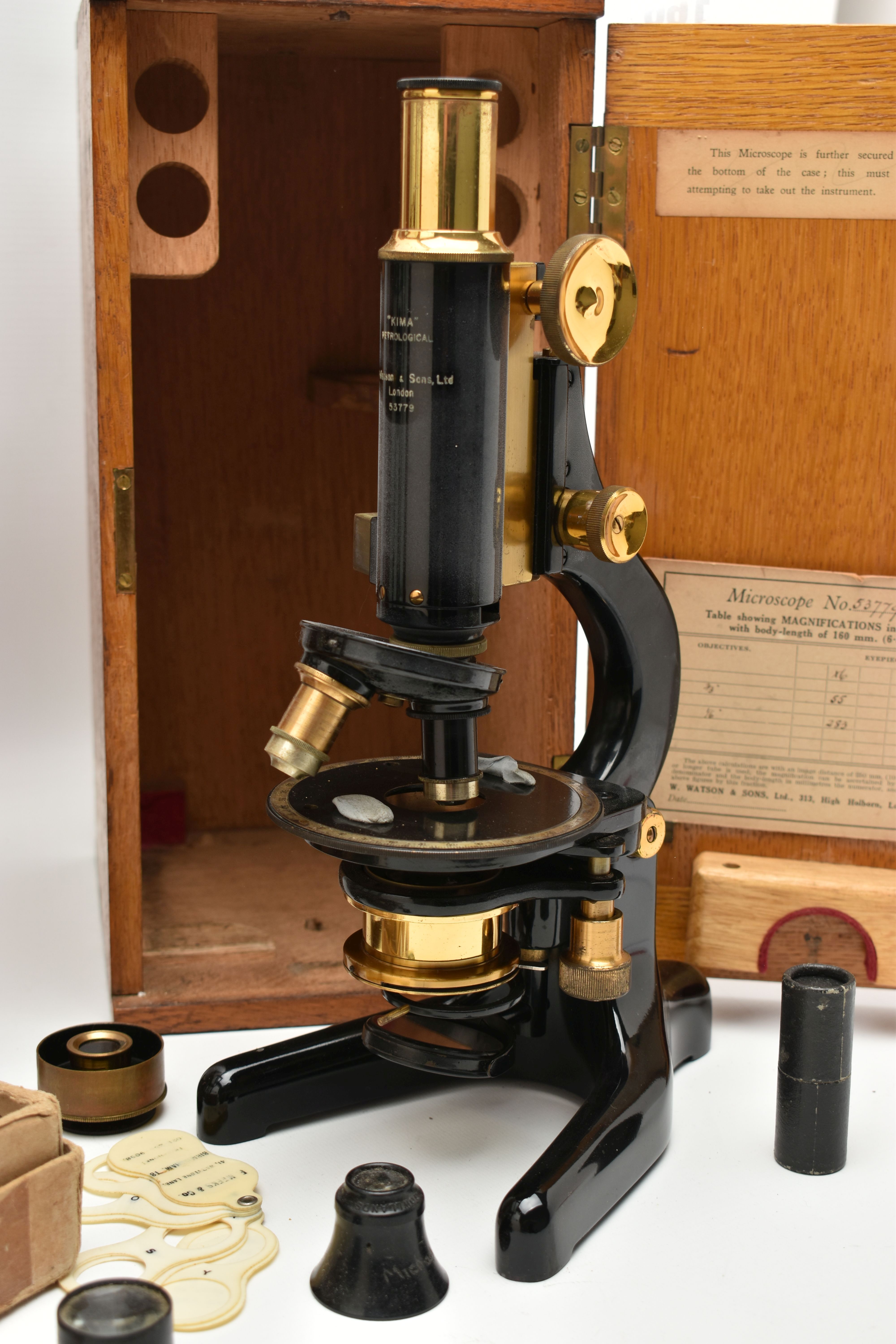 AN EARLY 20TH CENTURY BRASS 'KIMA,' PETROLOGICAL MICROSCOPE, A SET OF BRASS SCALES AND - Image 2 of 7