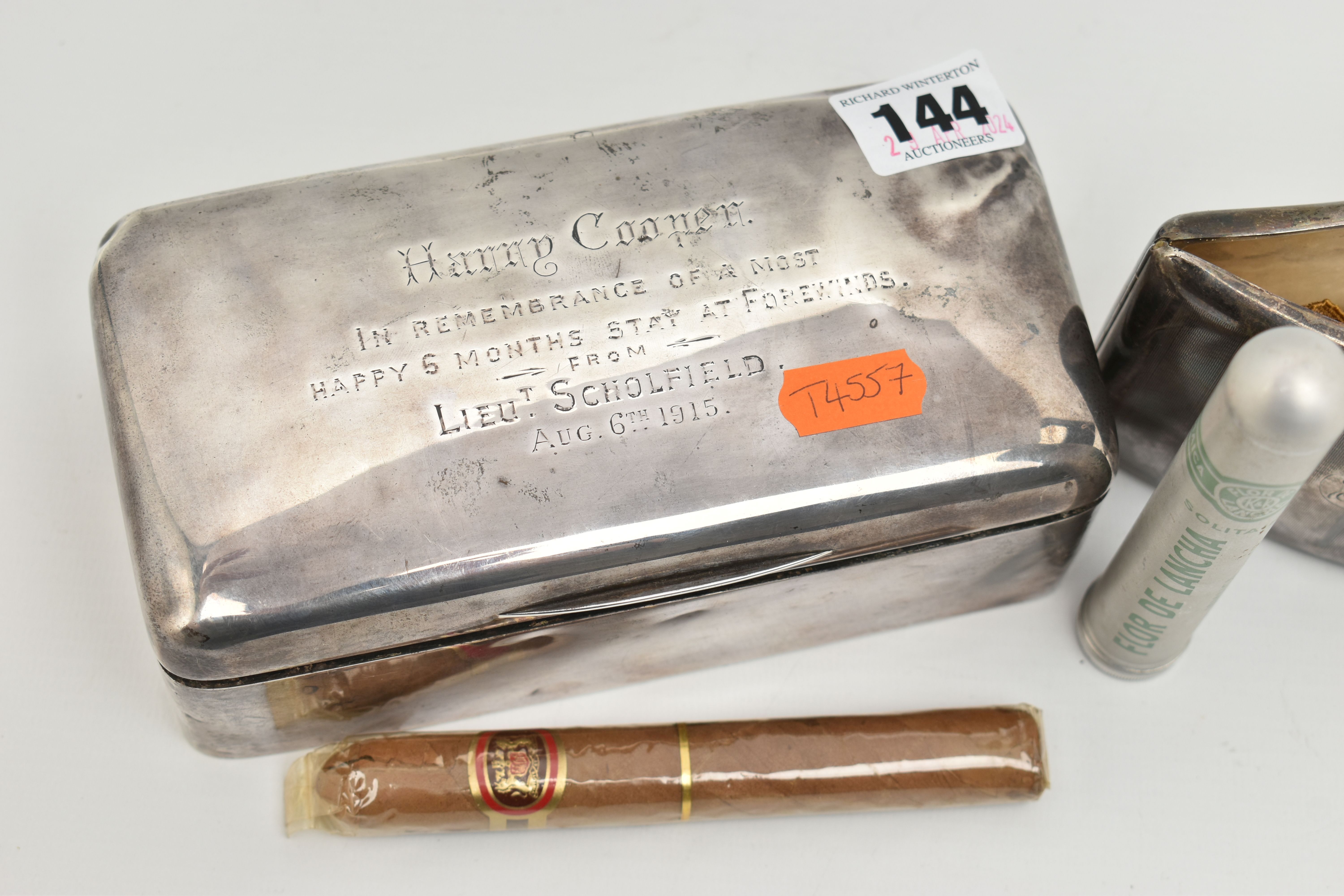 A SILVER TABLE TOP CIGARETTE BOX AND A CIGARETTE CASE, a polished rectangular hinged box, personal - Image 2 of 5